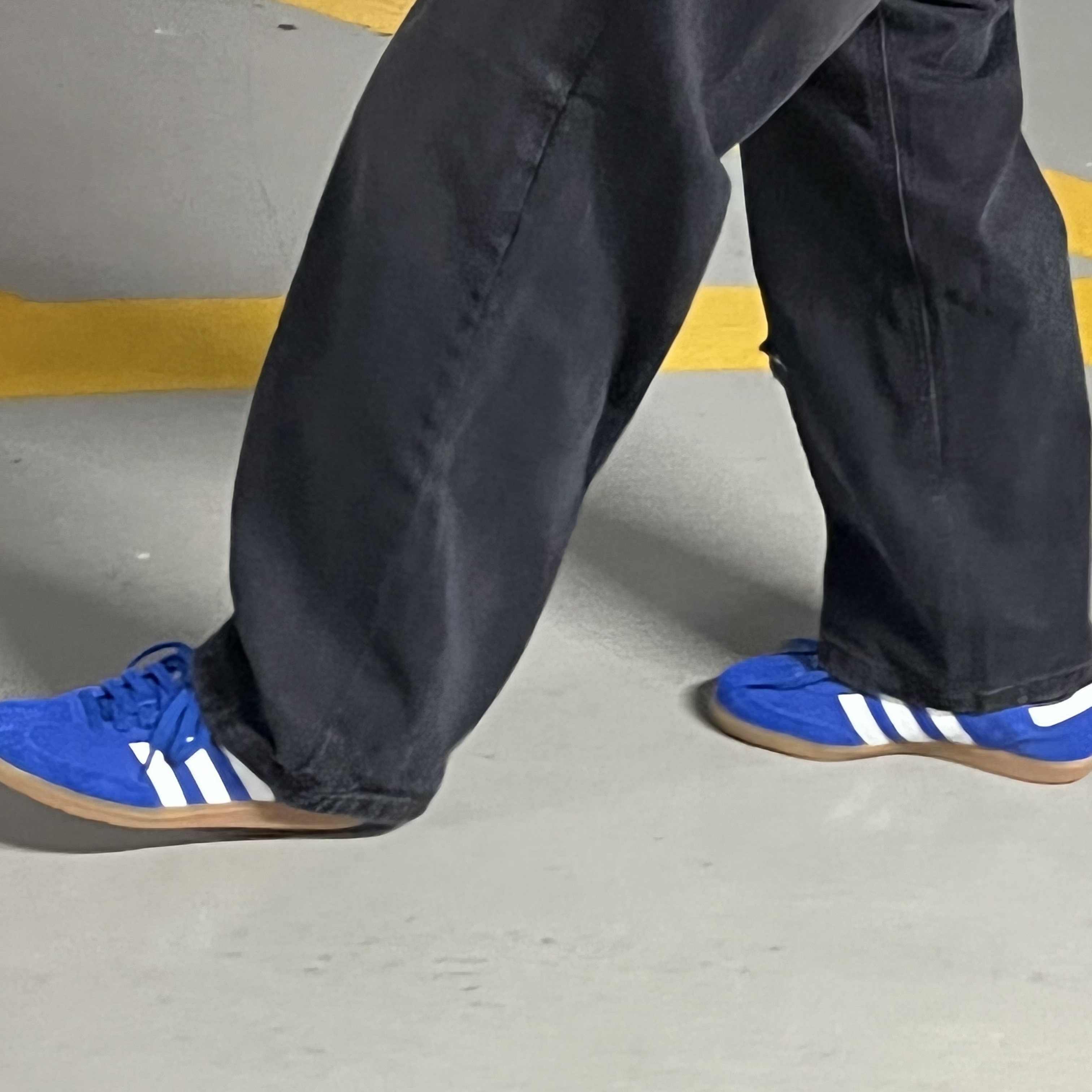 Adidas Samba OG Royal Blue 착용 스타일 - 5