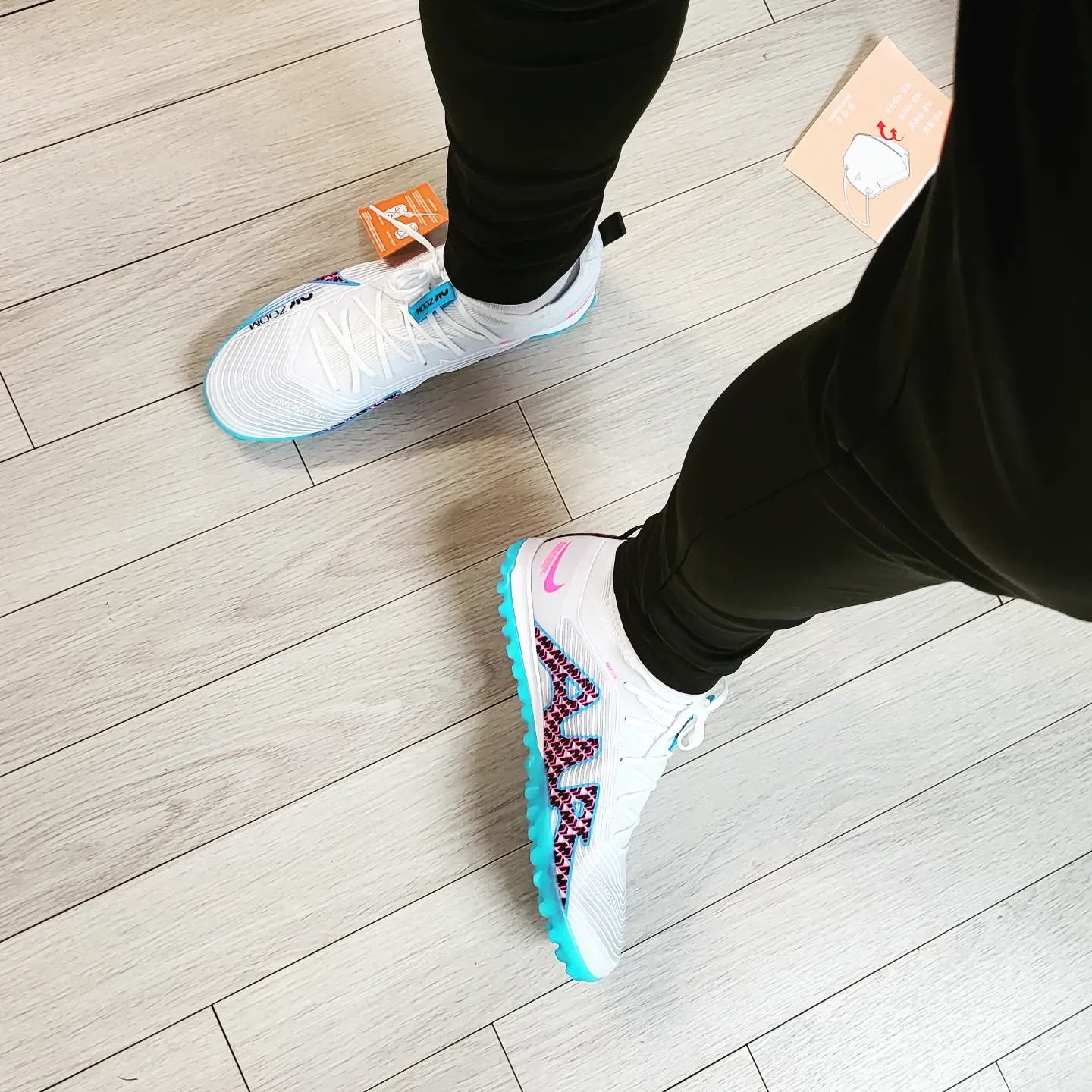 Nike Zoom Mercurial Vapor 15 Pro TF White Baltic Blue 착용 스타일 - 1