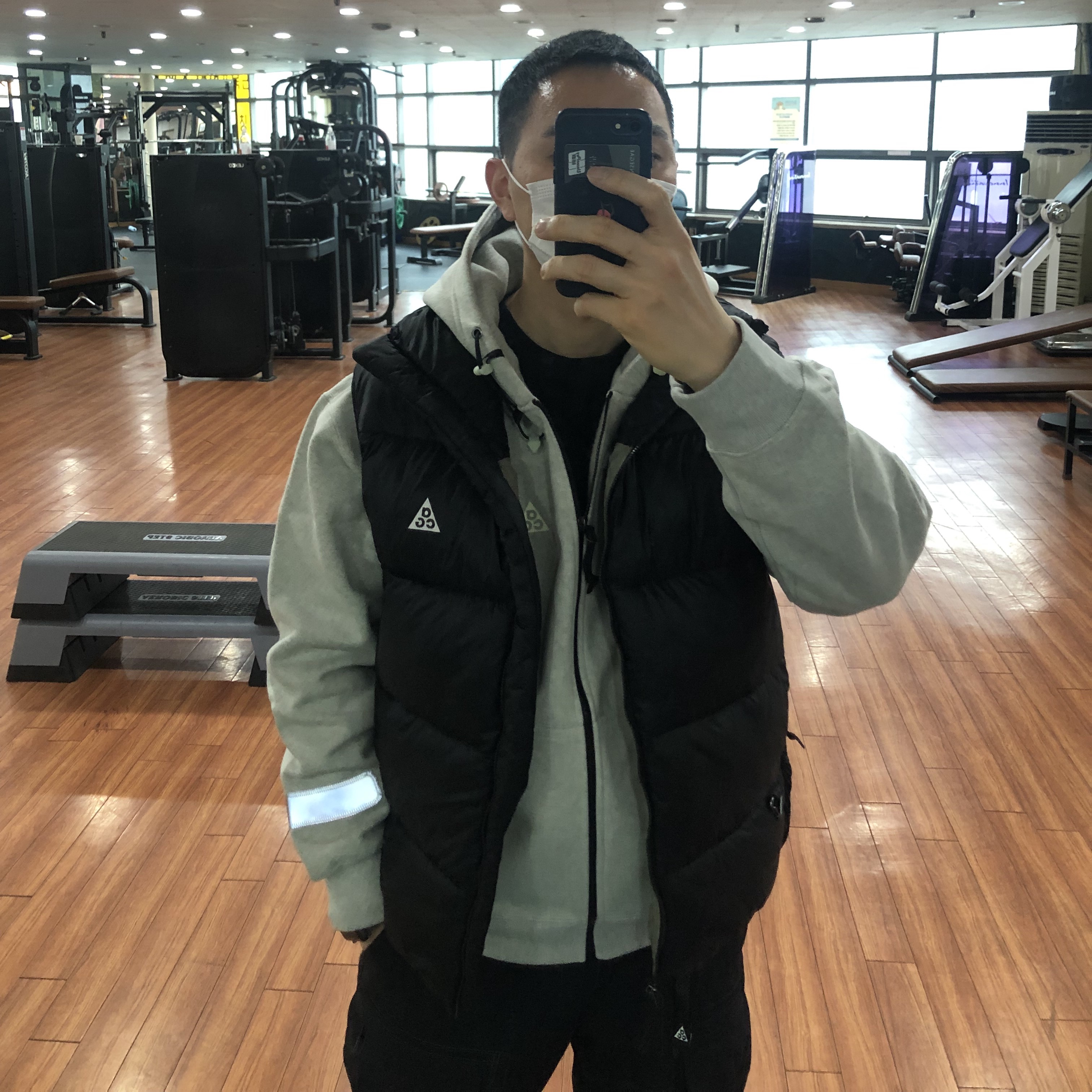 Nike ACG Therma-Fit Fleece Full Zip Hoodie Airora Grey Heather - US/EU, Jordan 1 Retro High Obsidian UNC 착용 스타일 - 2