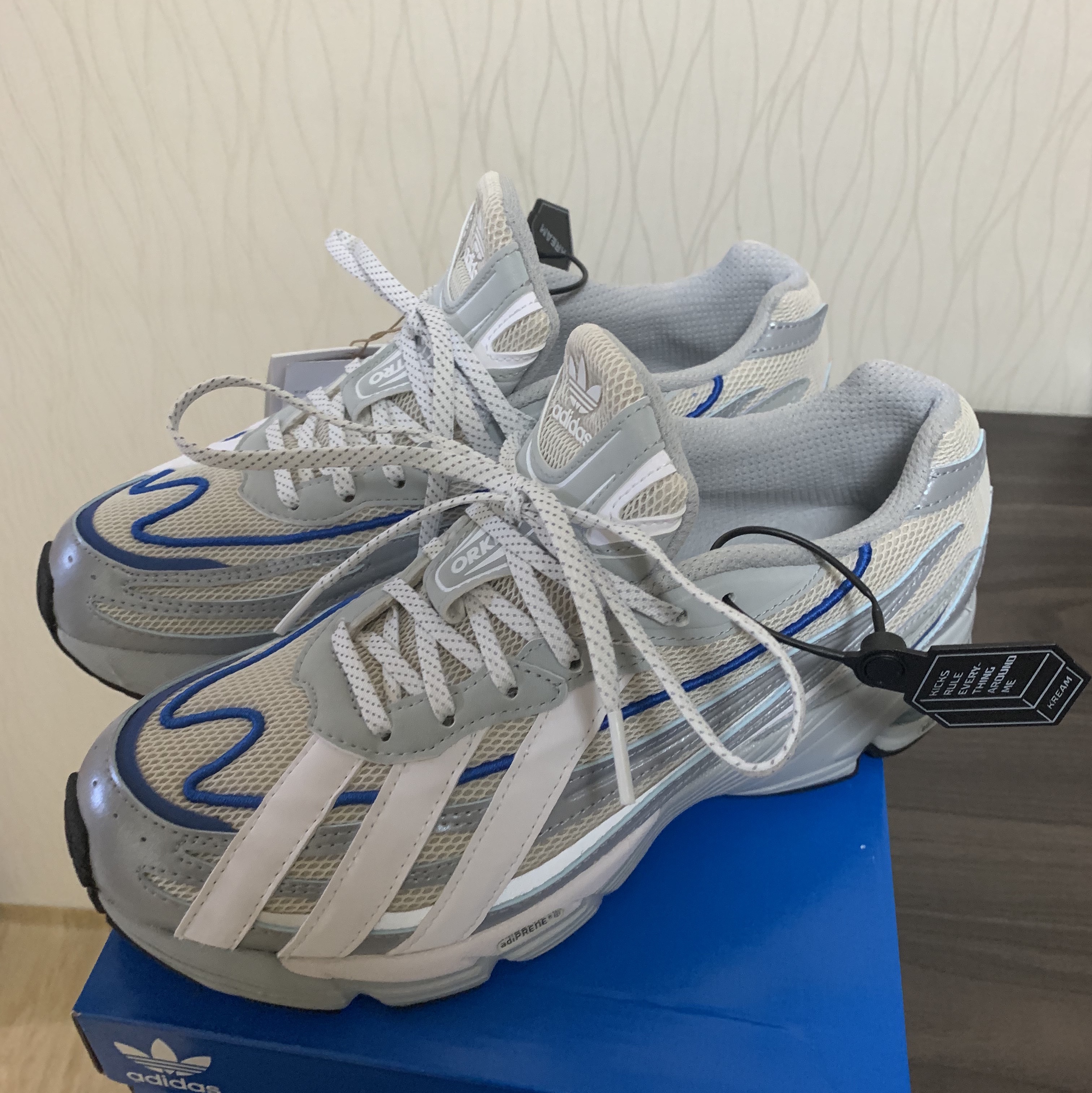 Adidas Orketro Bliss Cloud White 착용 스타일