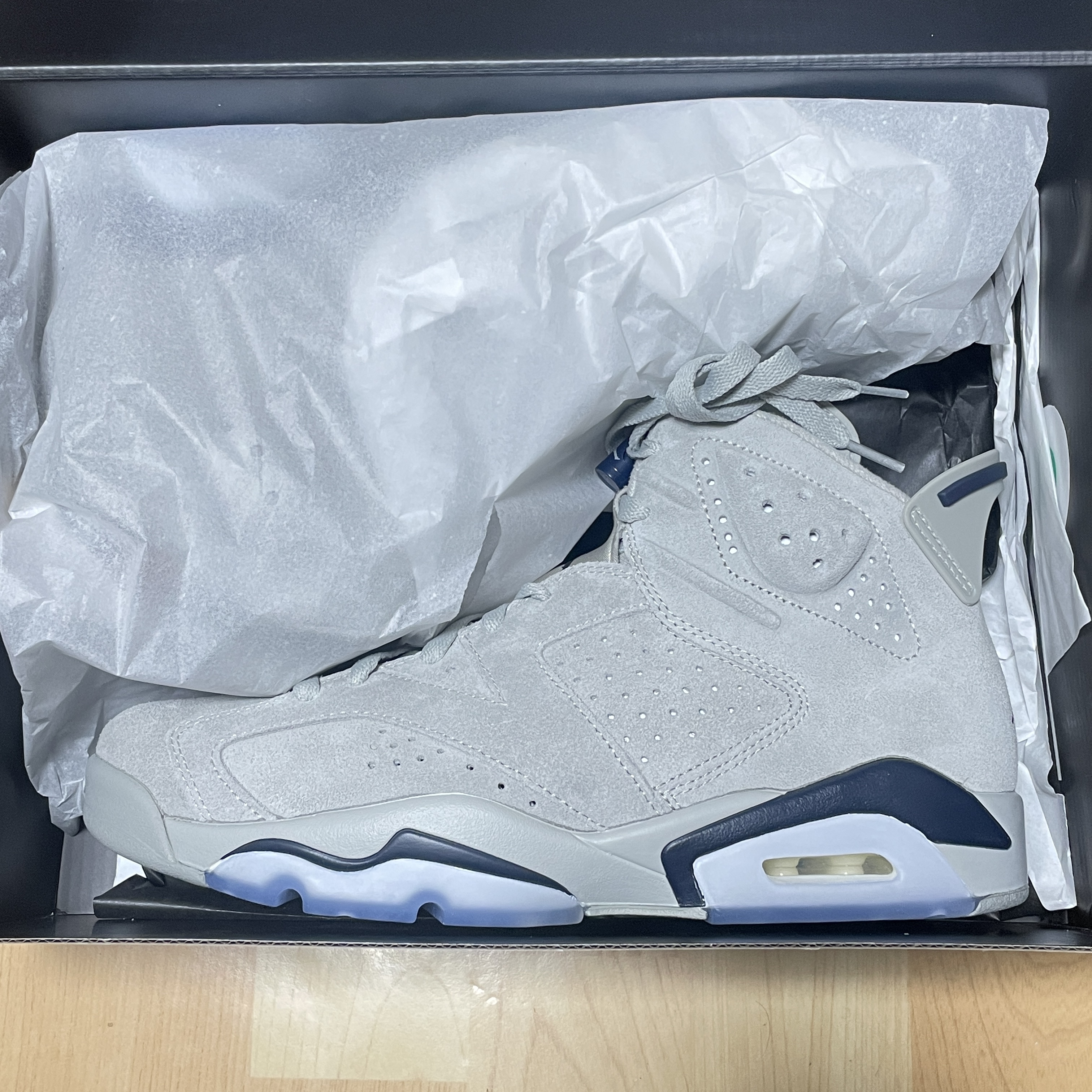 Jordan 6 Retro Magnet College Navy 착용 스타일 - 2