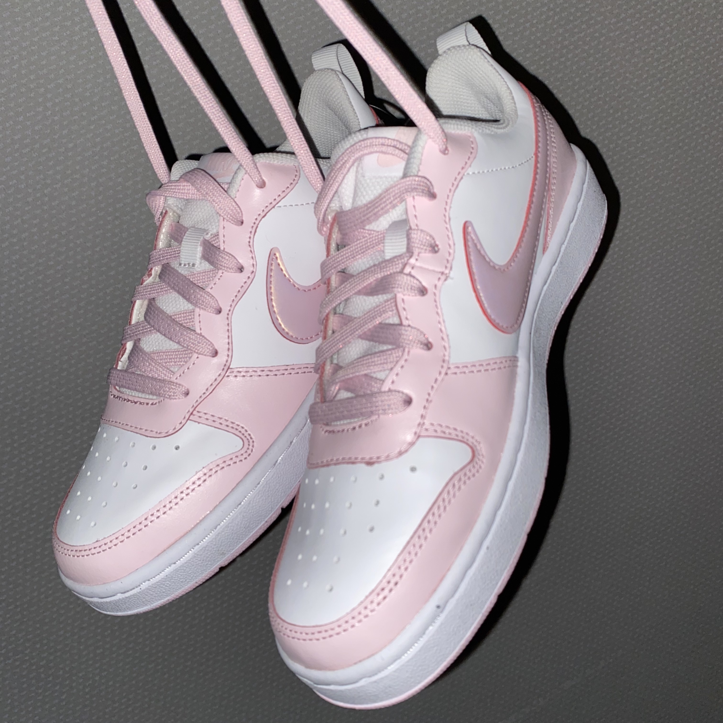 (GS) Nike Court Borough 2 SE White Pink Foam 착용 스타일
