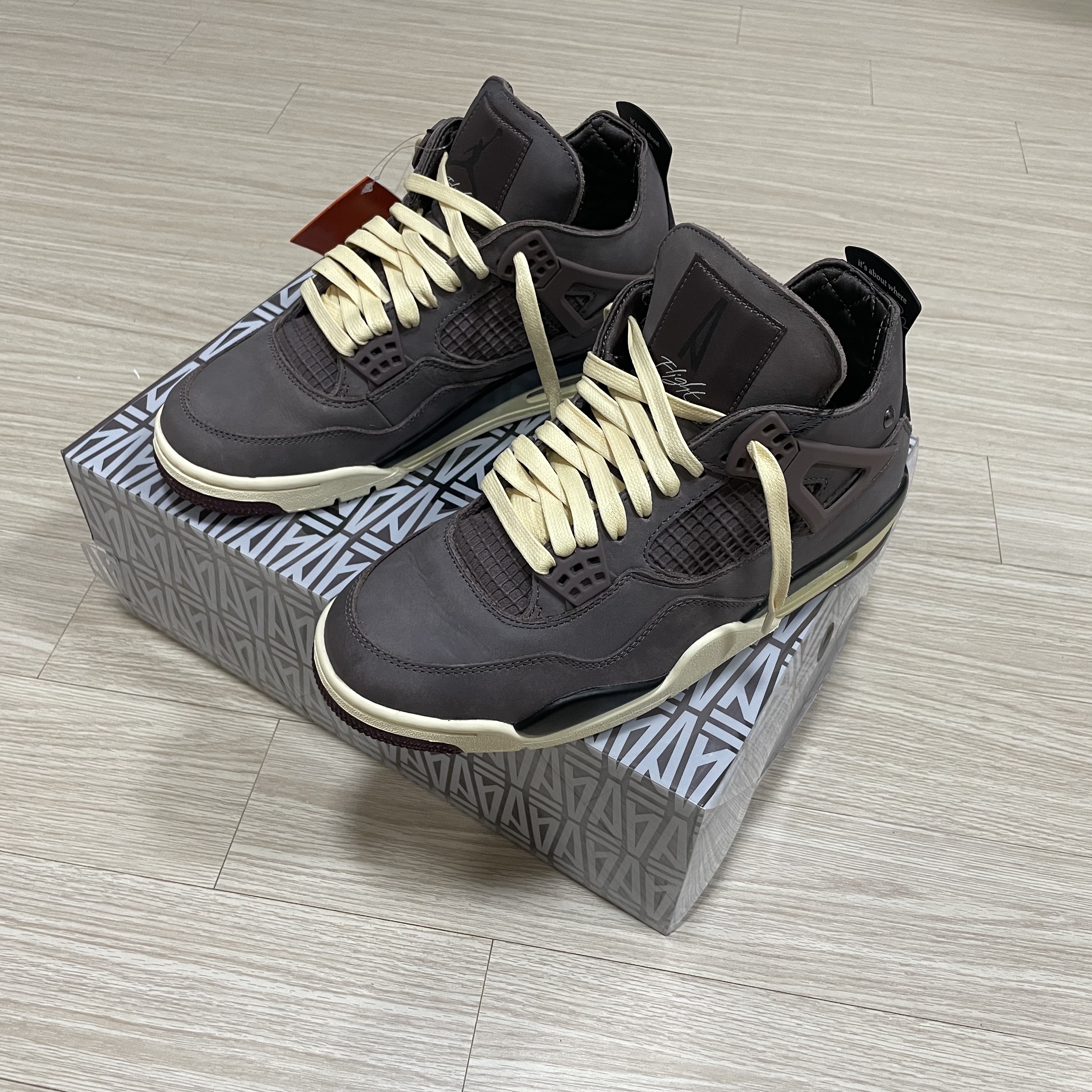 Jordan 4 x A Ma Maniere Retro Violet Ore 착용 스타일