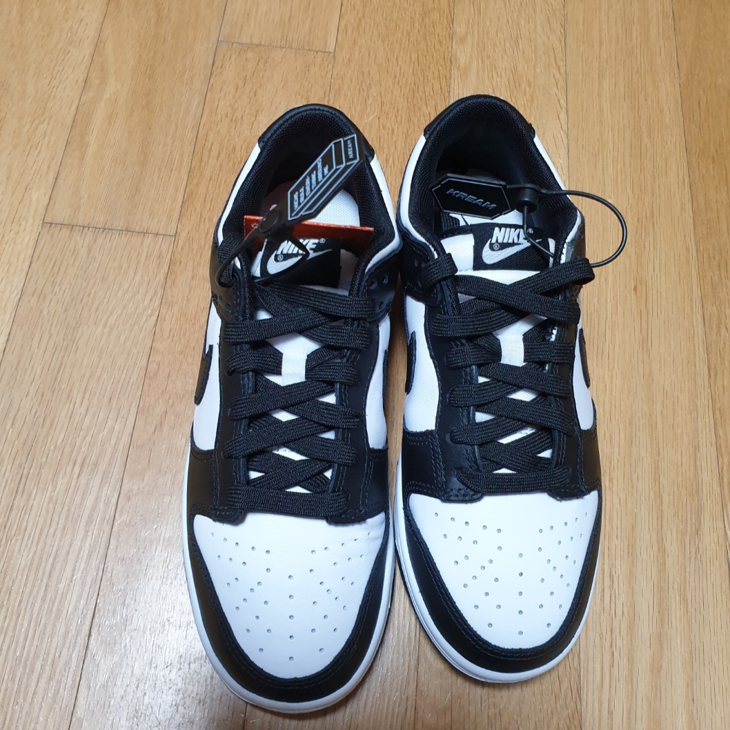 Nike Dunk Low Retro Black 착용 스타일 - 2