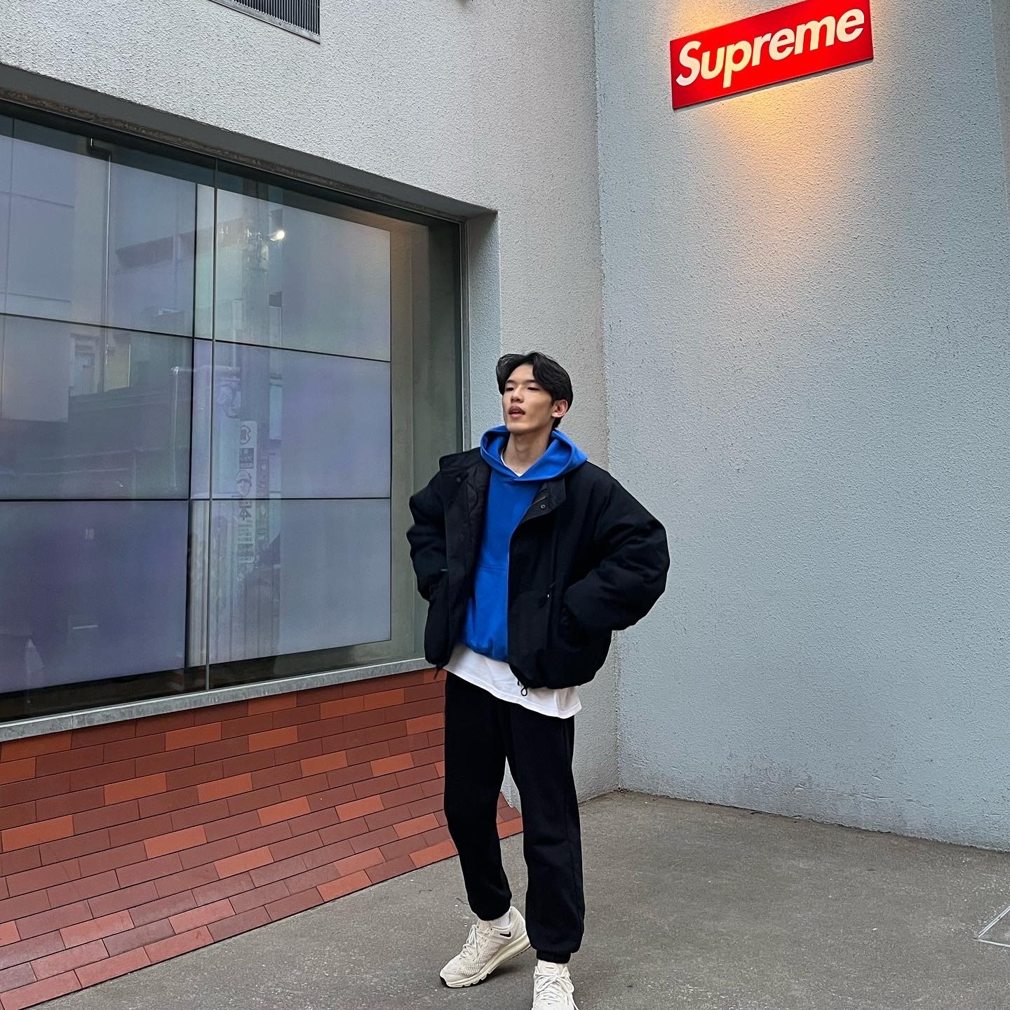 Yeezy Gap Hoodie Blue, Nike x Stussy Air Max 2013 Fossil 착용 스타일 - 2