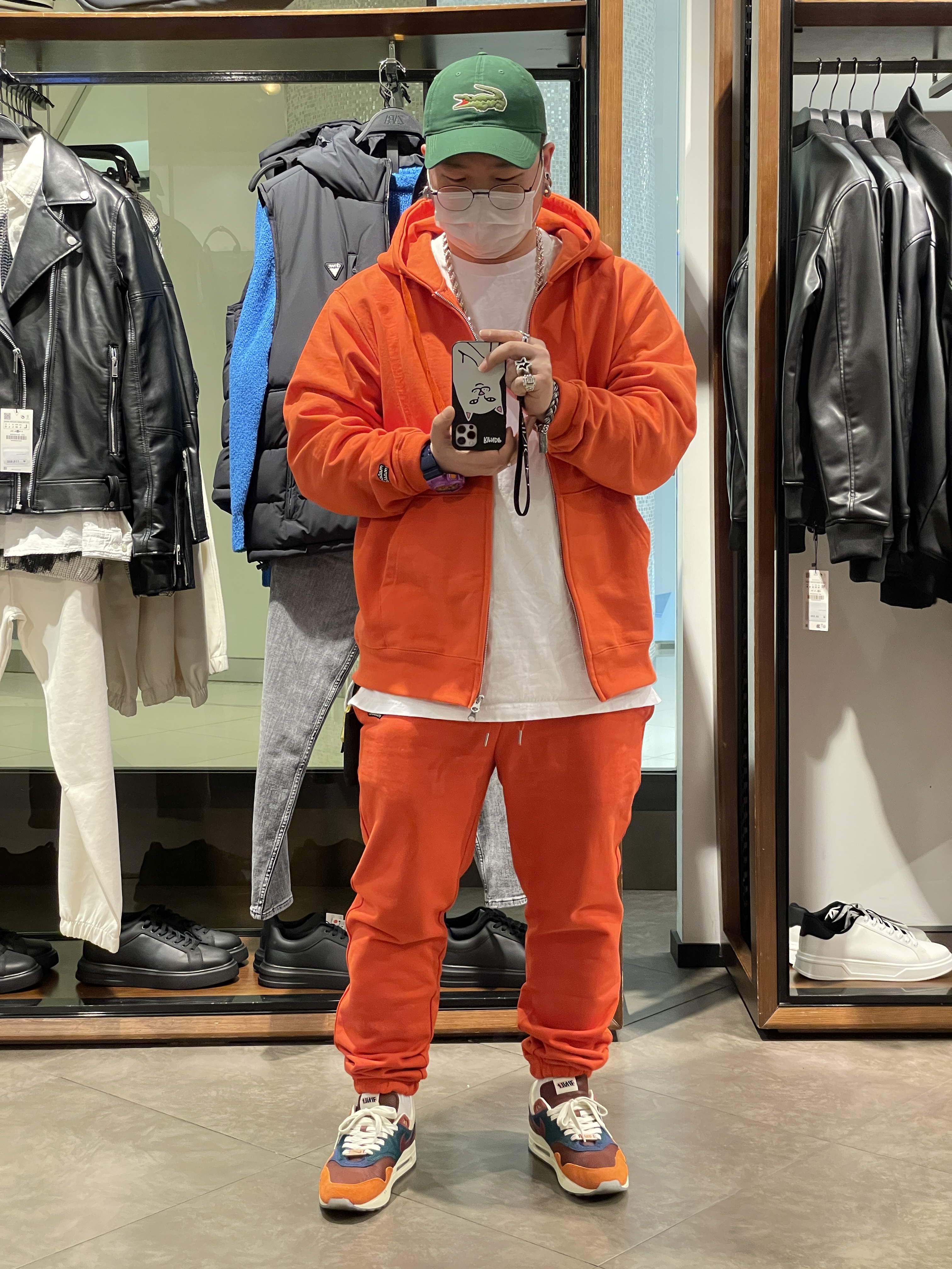 Nike x Kasina Air Max 1 SP Won-Ang Orange 착용 스타일 - 1