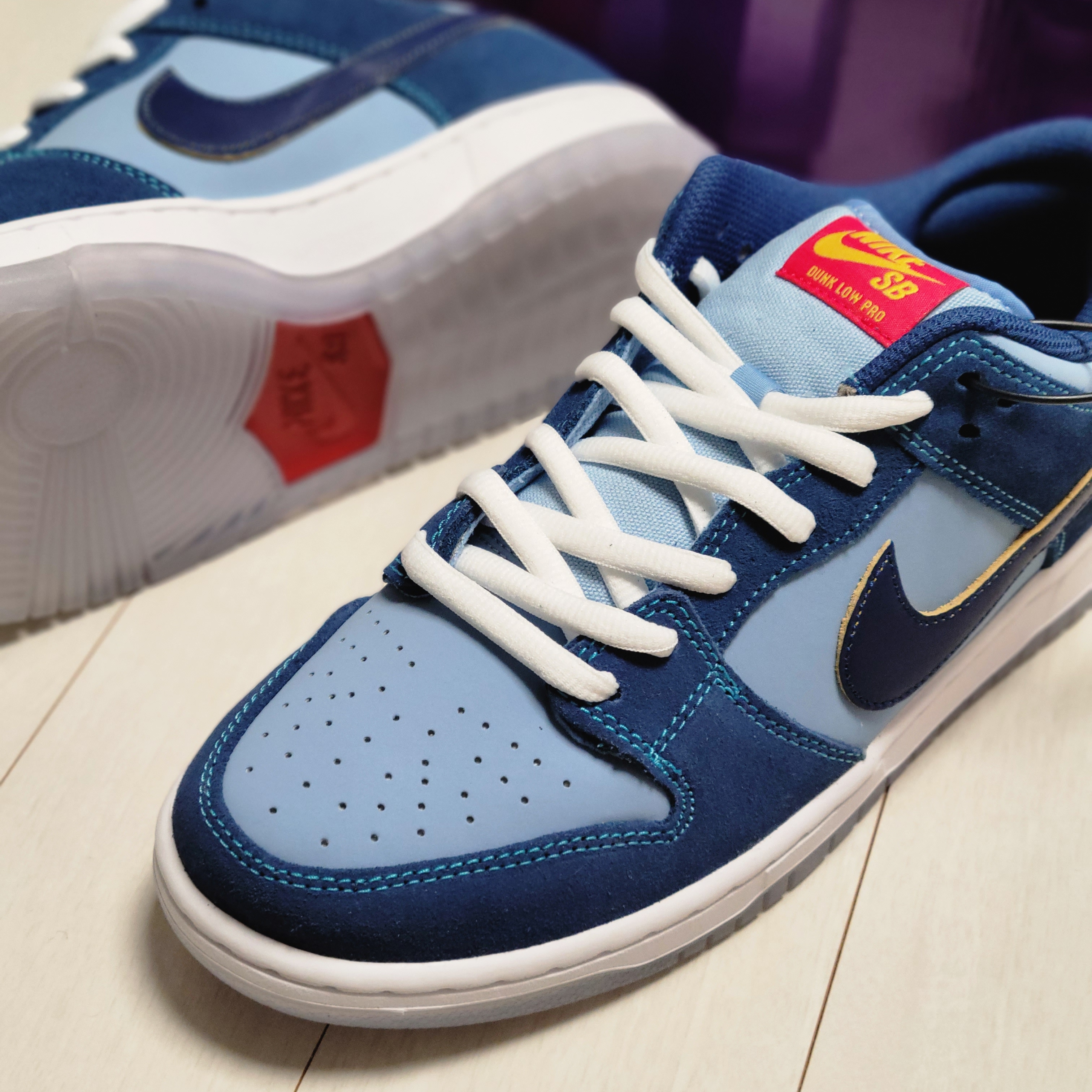 Nike x Why So Sad? SB Dunk Low Pro Coastal Blue 착용 스타일 - 3