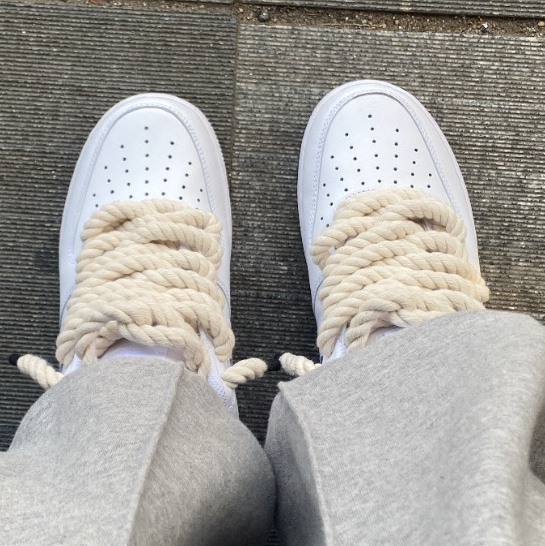 Nike Air Force 1 '07 Low White 착용 스타일 - 1
