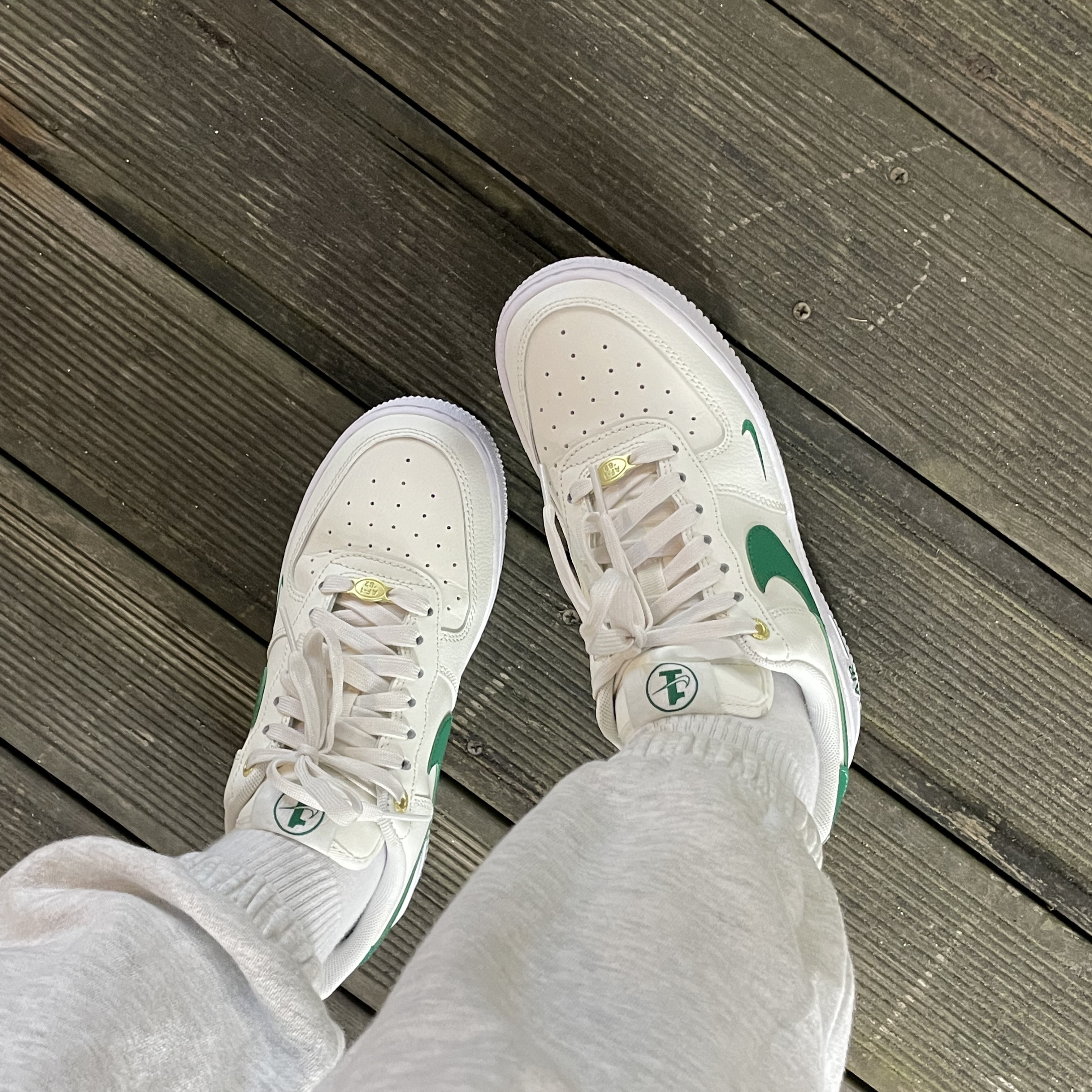 (W) Nike Air Force 1 '07 SE 40th Anniversary Join Forces Sail Malachite 착용 스타일