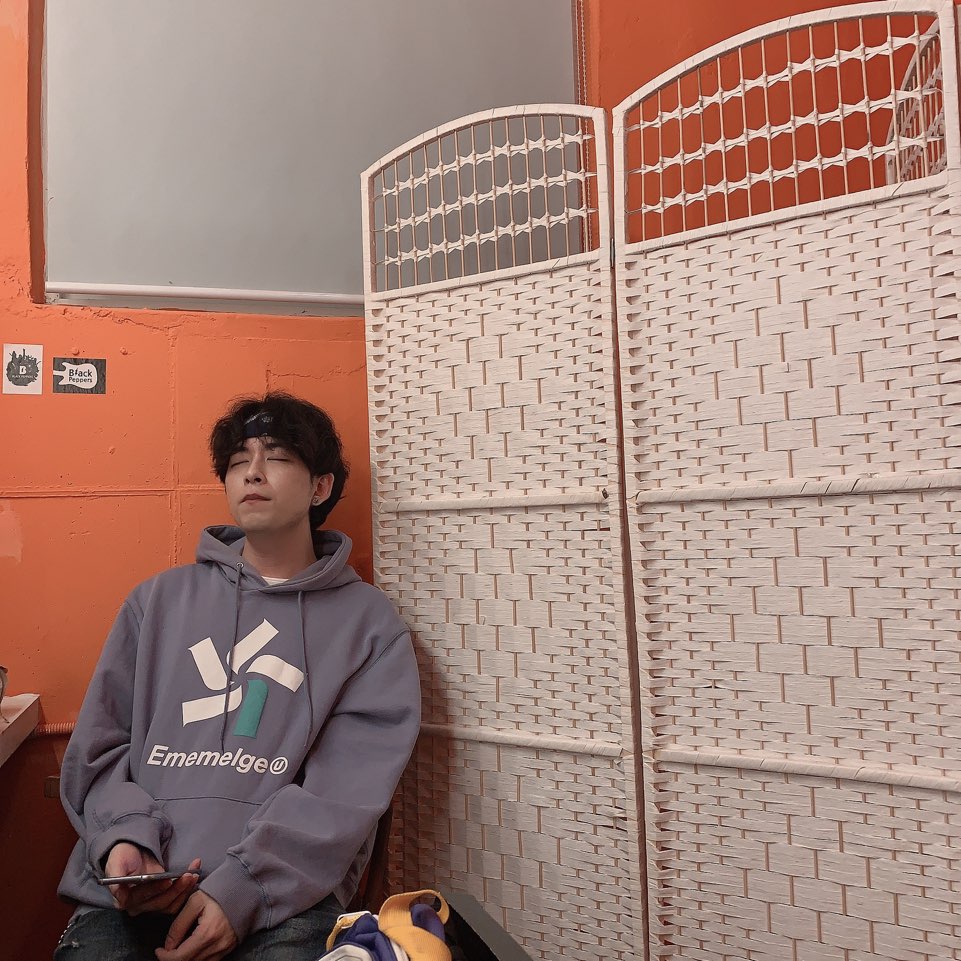 KREAM 프로필 이미지