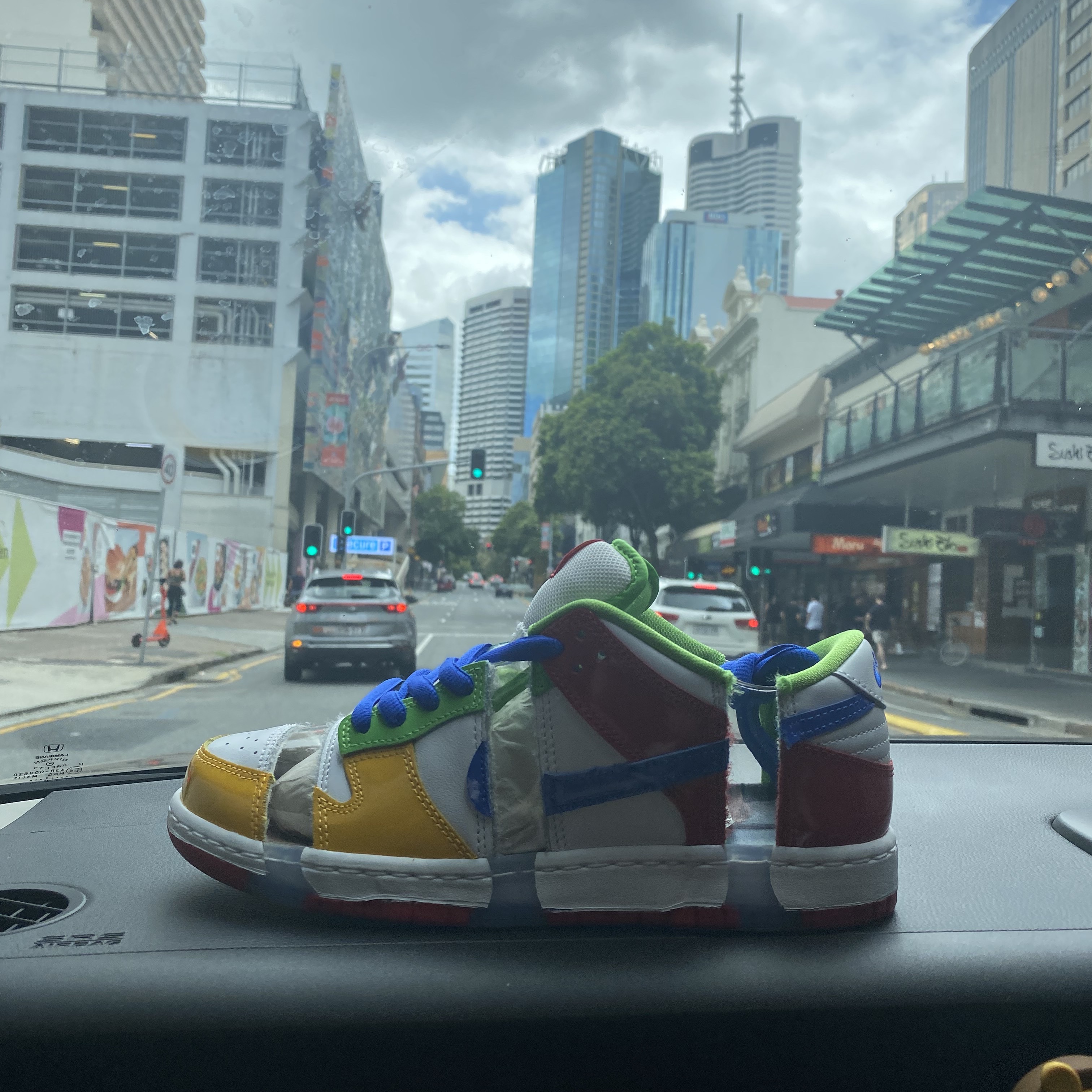 Nike SB Dunk Low Sandy 착용 스타일