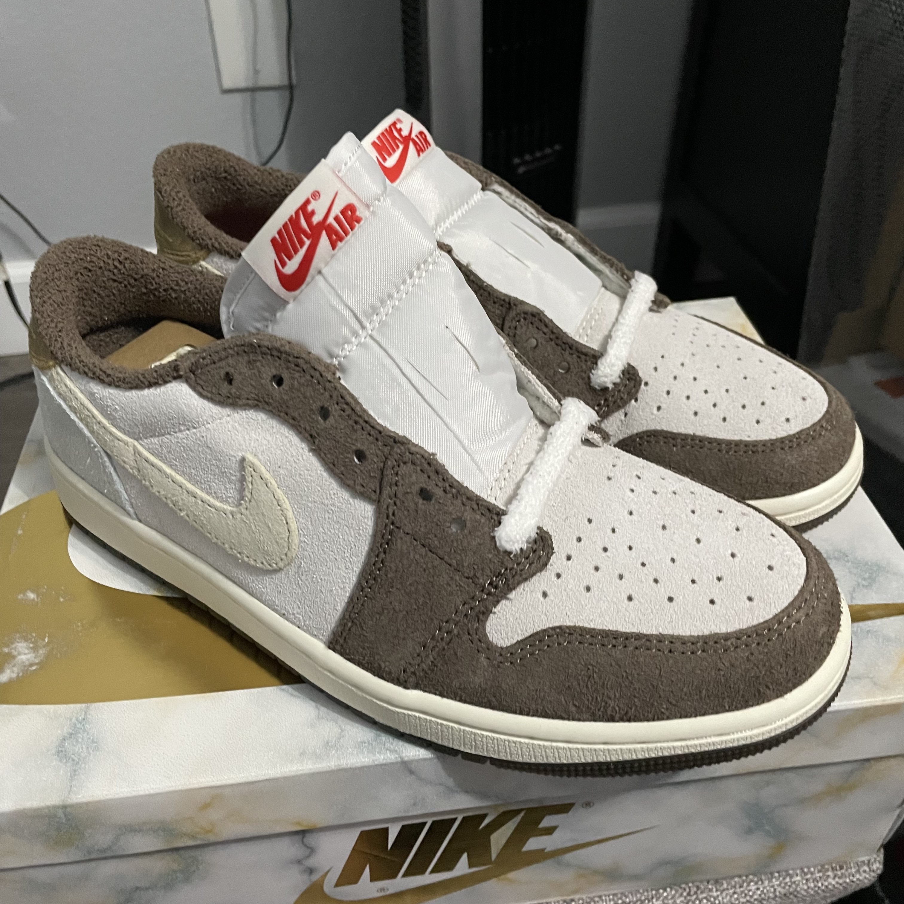 Jordan 1 Retro Low OG Year of The Rabbit 착용 스타일