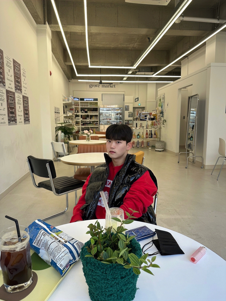 KREAM 프로필 이미지