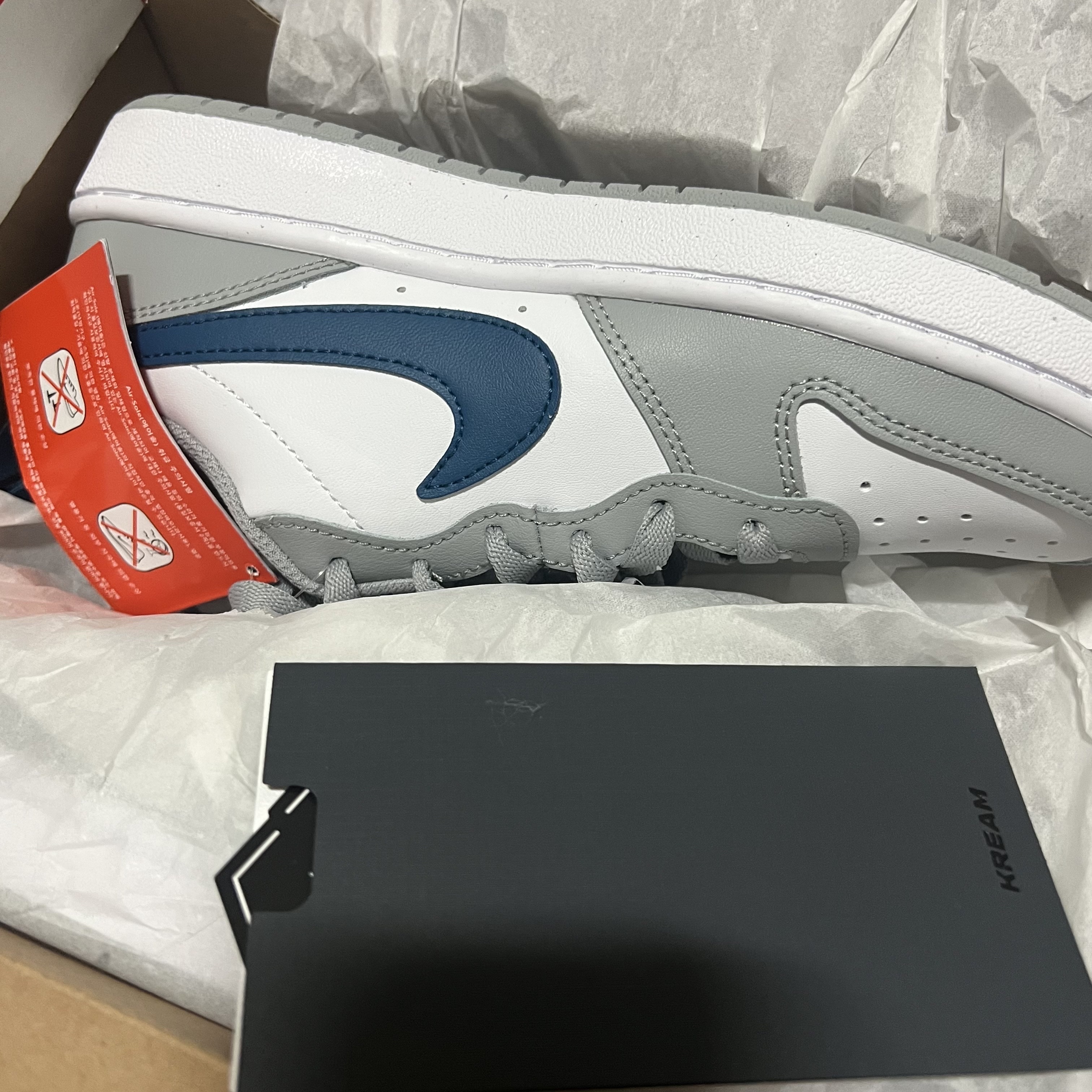 (GS) Nike Court Borough Low 2 Light Smoke Grey 착용 스타일