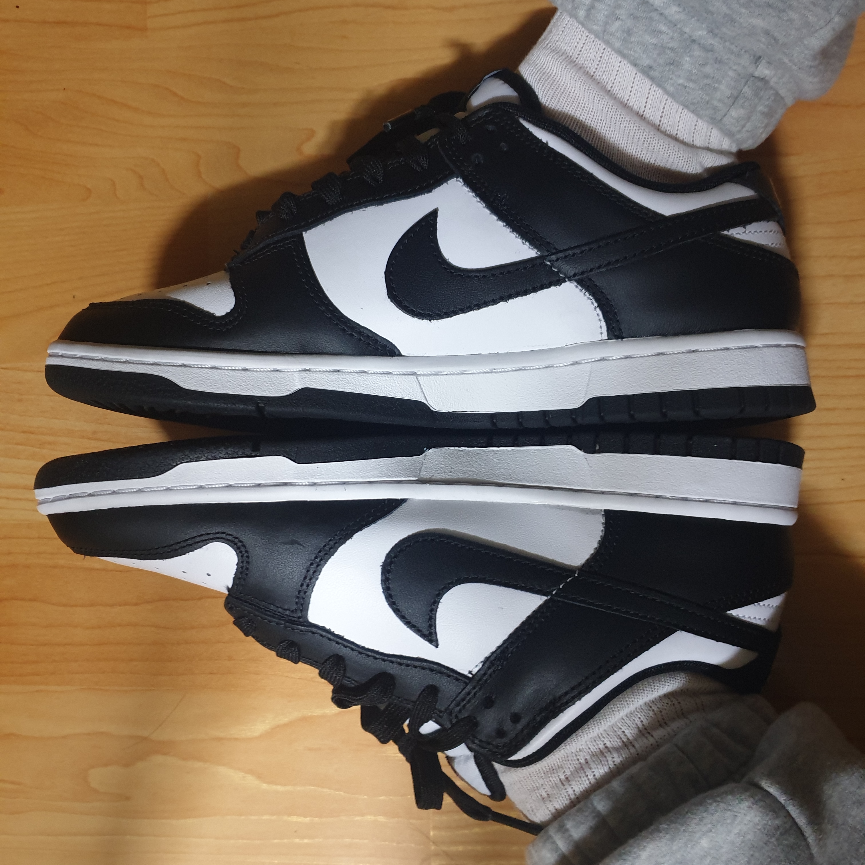 Nike Dunk Low Retro Black 착용 스타일