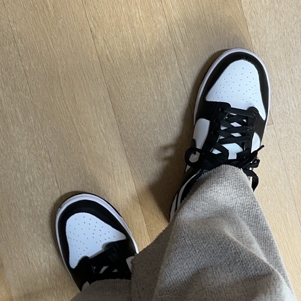 (W) Nike Dunk Low Black 착용 스타일 - 2