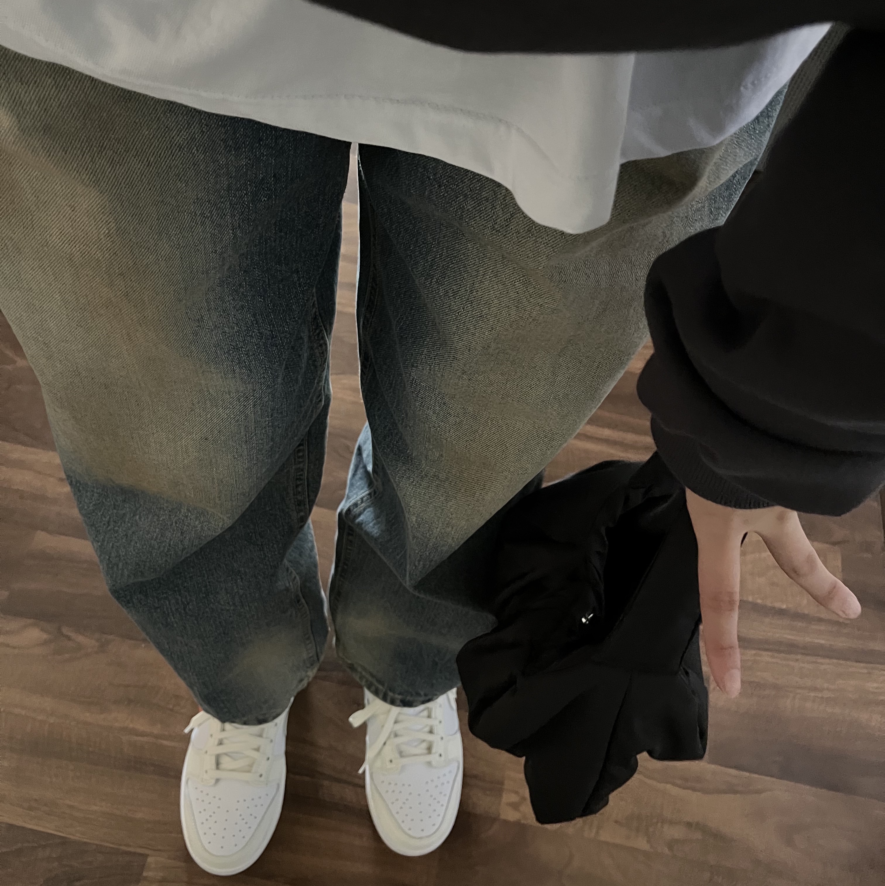 (W) Nike Dunk Low White and Sail 착용 스타일 - 2