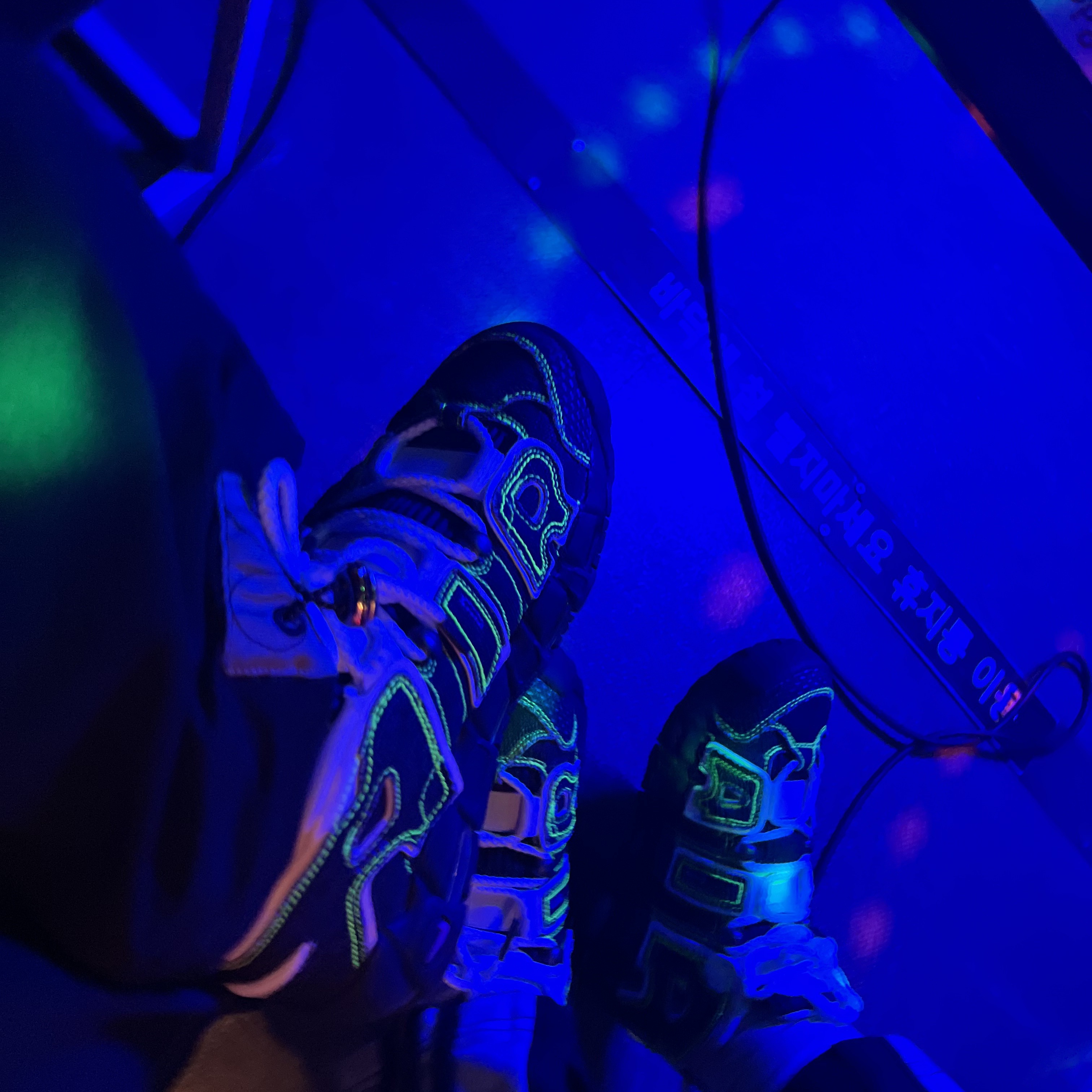 (W) Nike x Serena Williams Design Crew Air More Uptempo 착용 스타일
