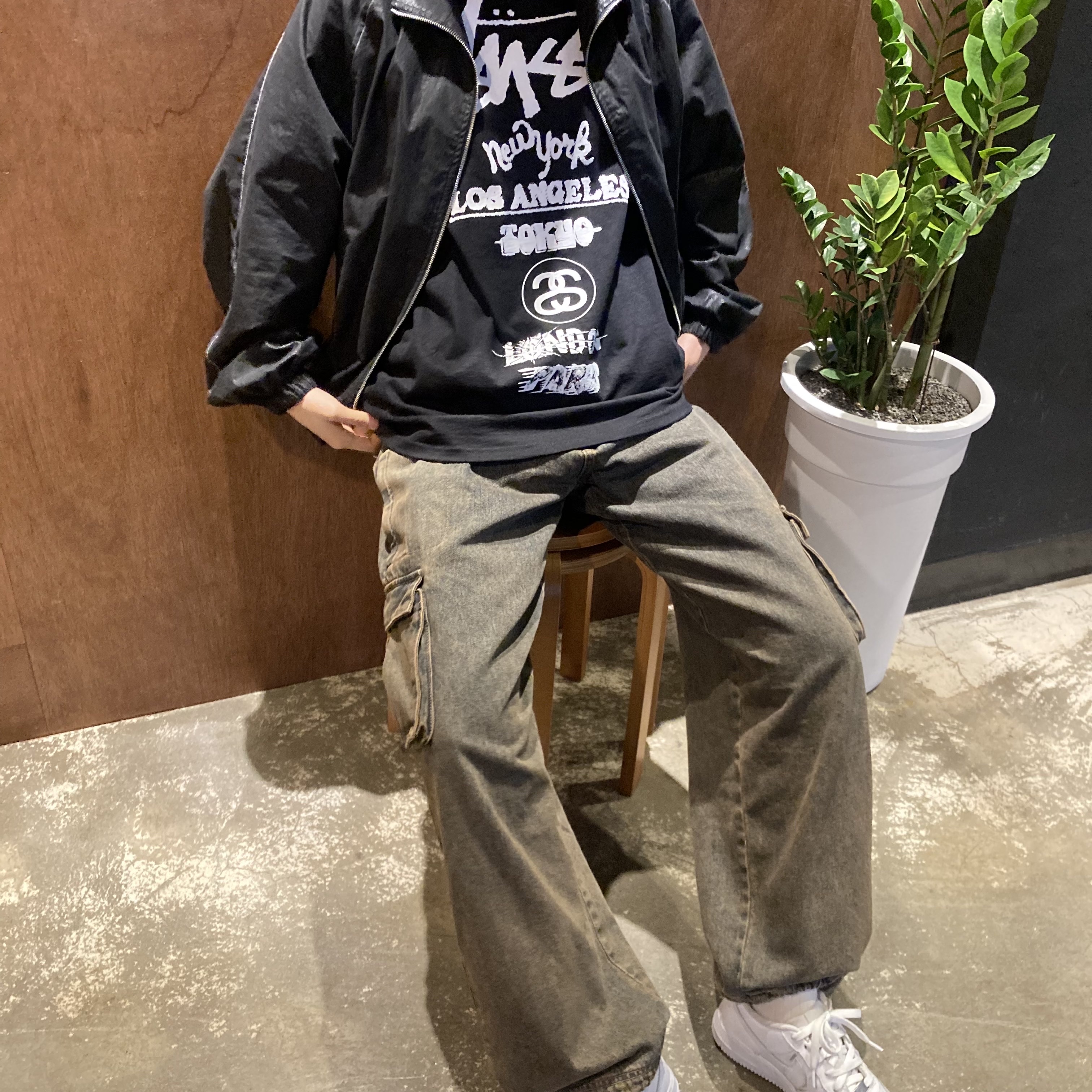 Stussy Tour T-Shirt Black 착용 스타일
