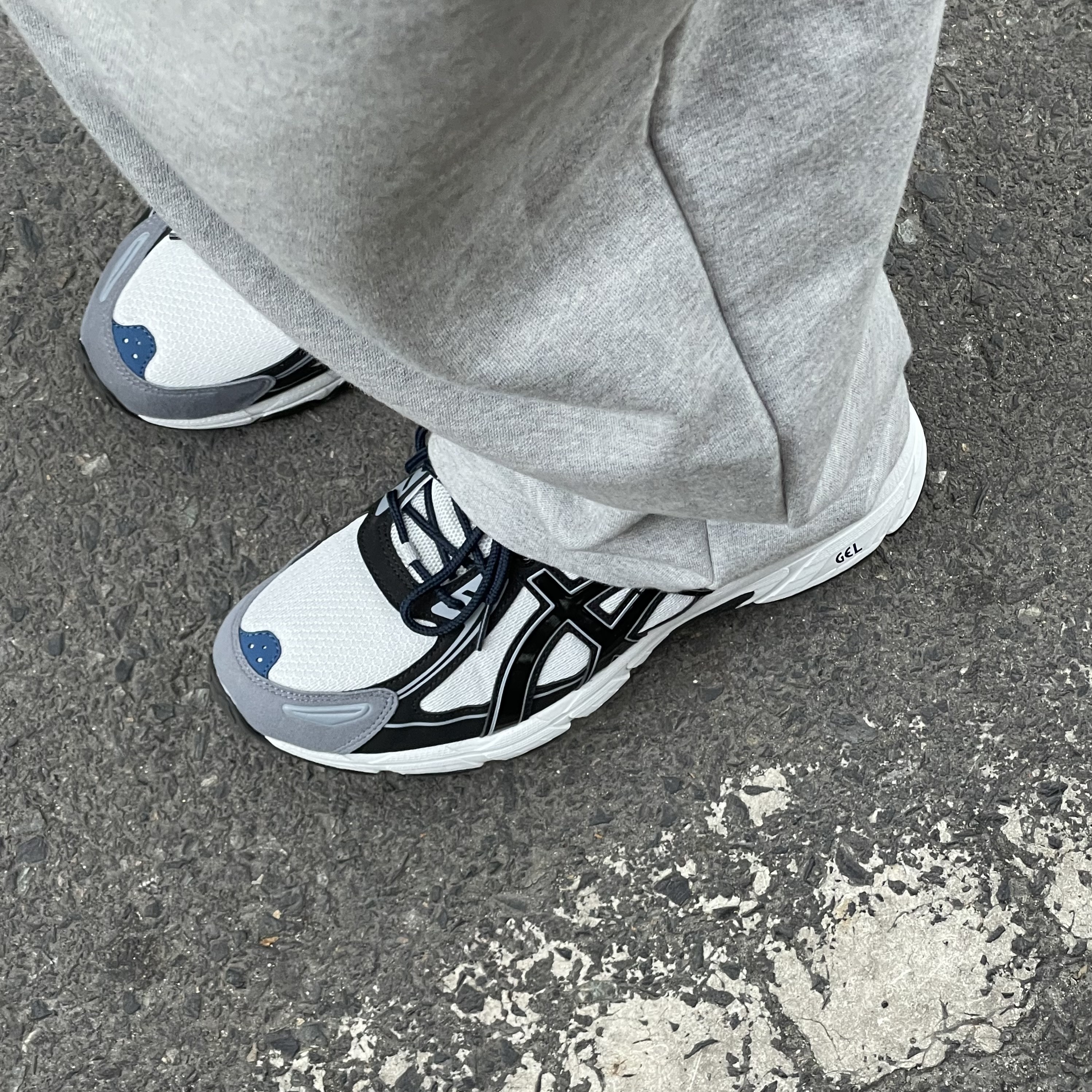 Asics Gel-Venture 6 SPS Glacier Grey 착용 스타일
