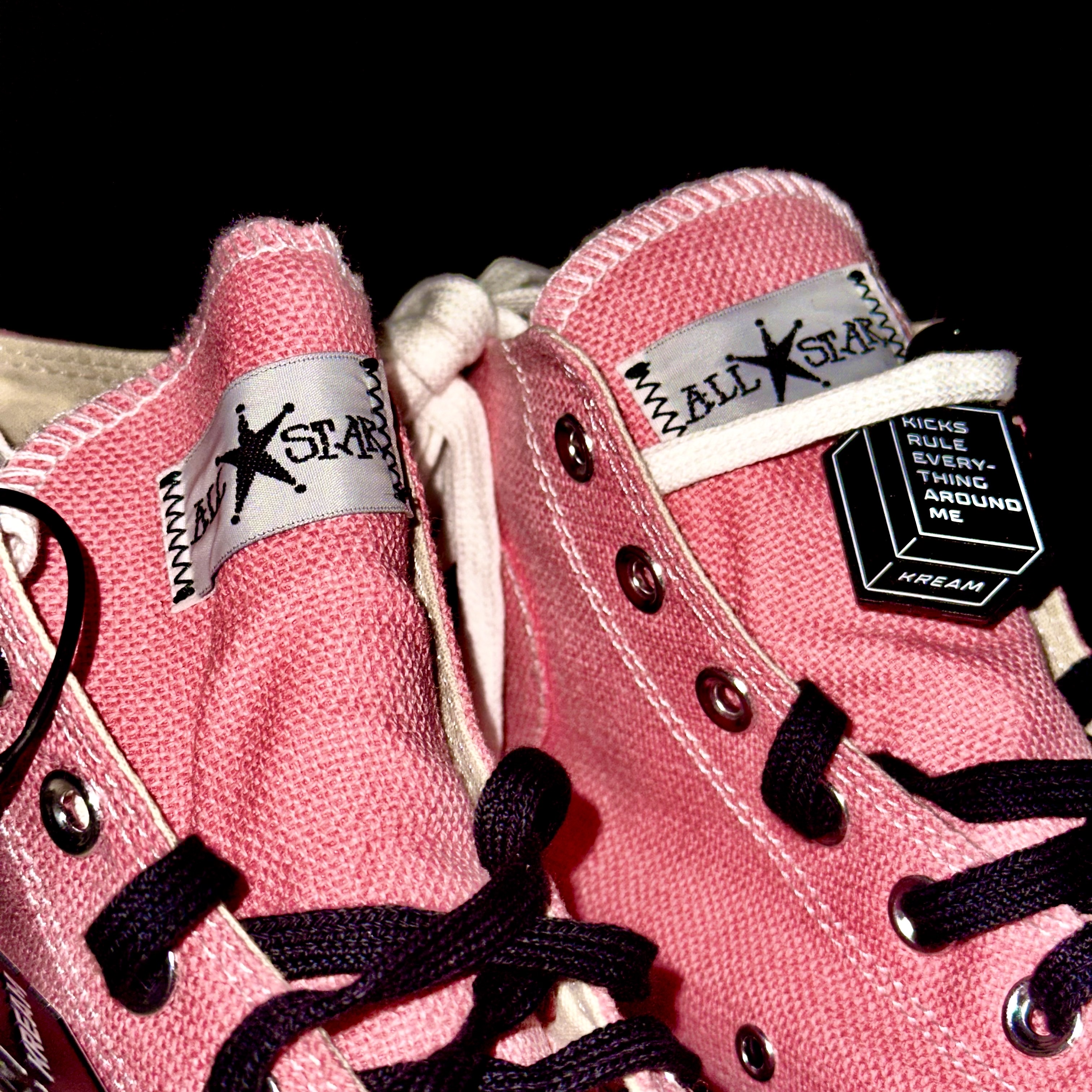 Converse x Stussy Chuck 70 High Plumeria 착용 스타일 - 2