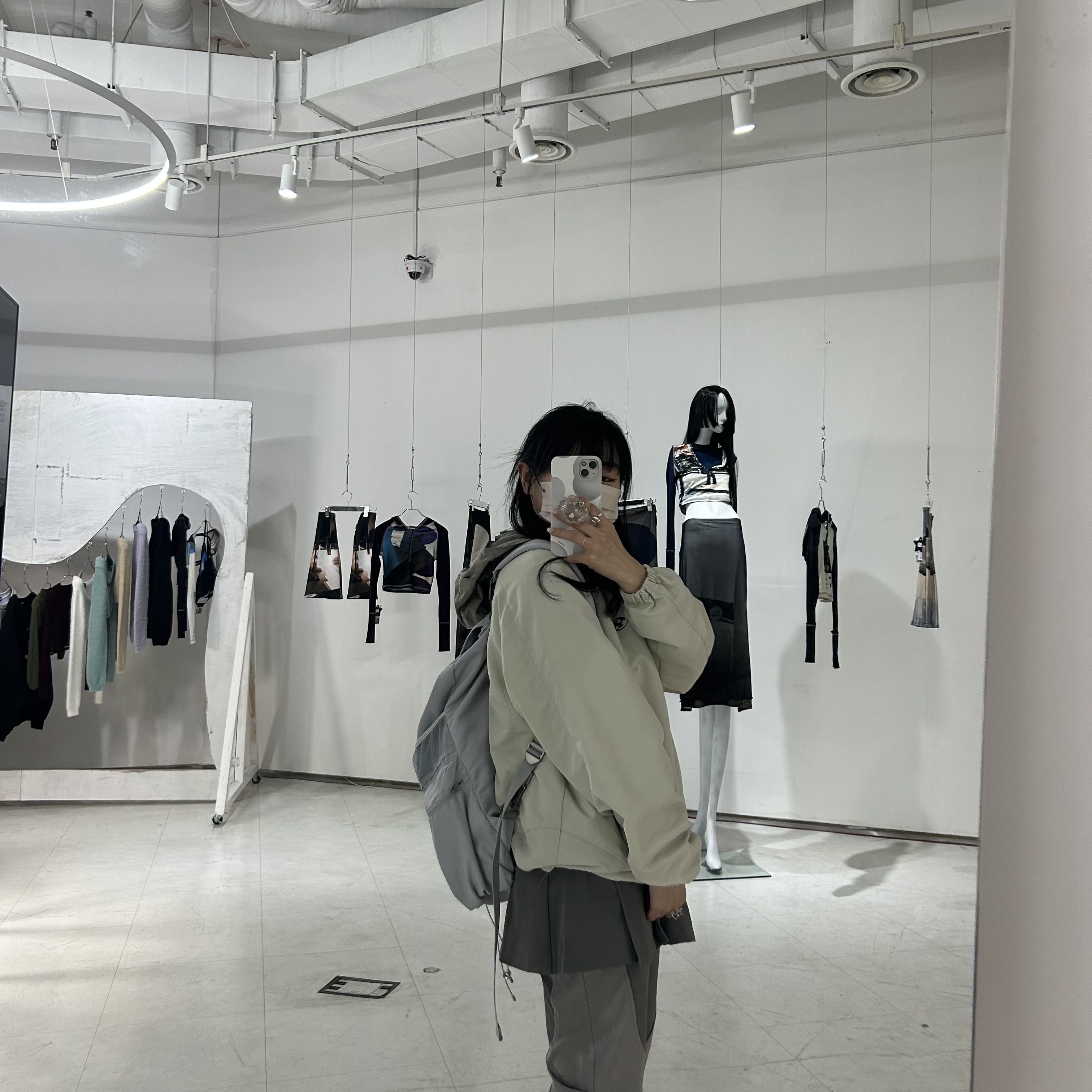 Sansan Gear Docking Jacket Ivory - 22FW 착용 스타일