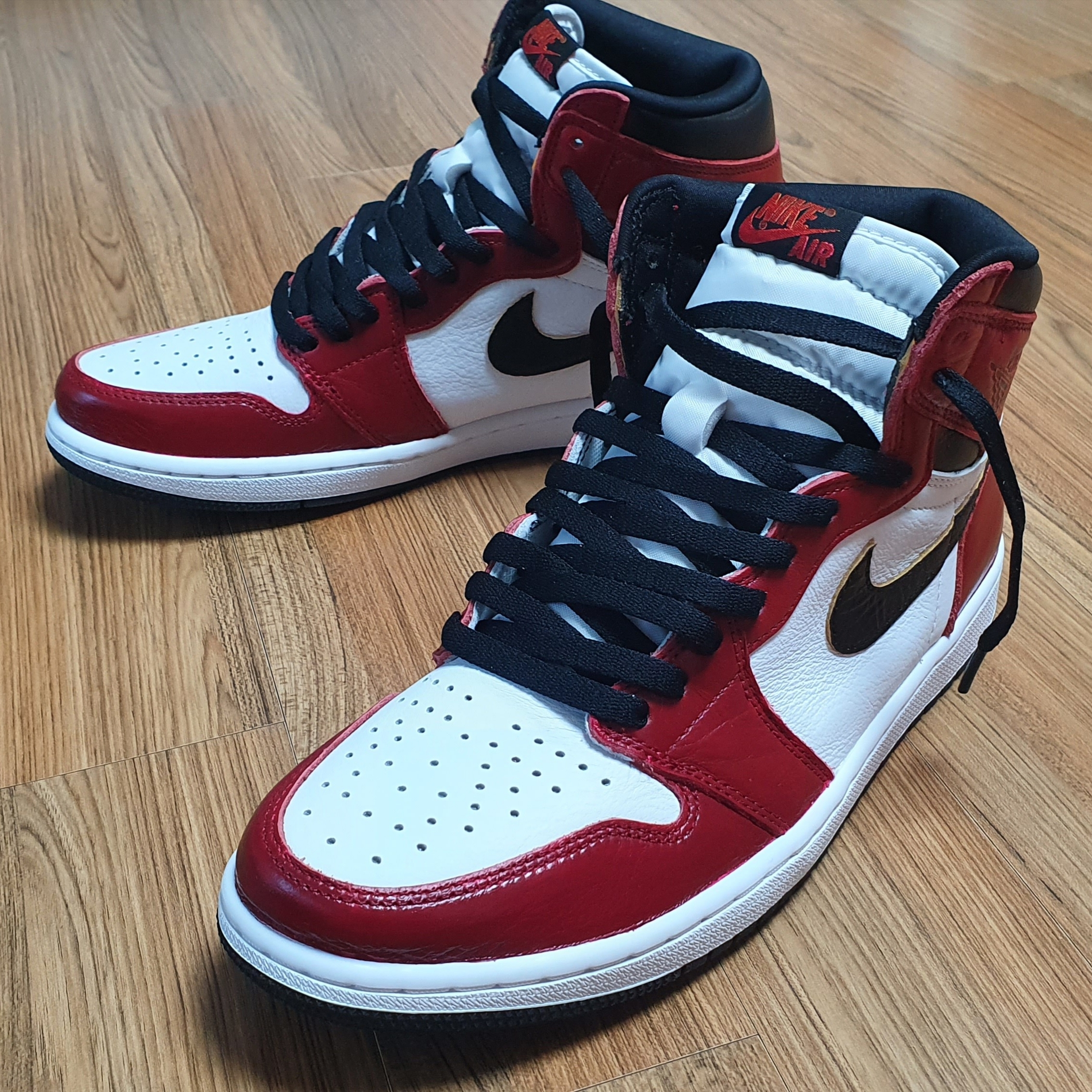 Jordan 1 Retro High OG Light Fusion Red 착용 스타일 - 2