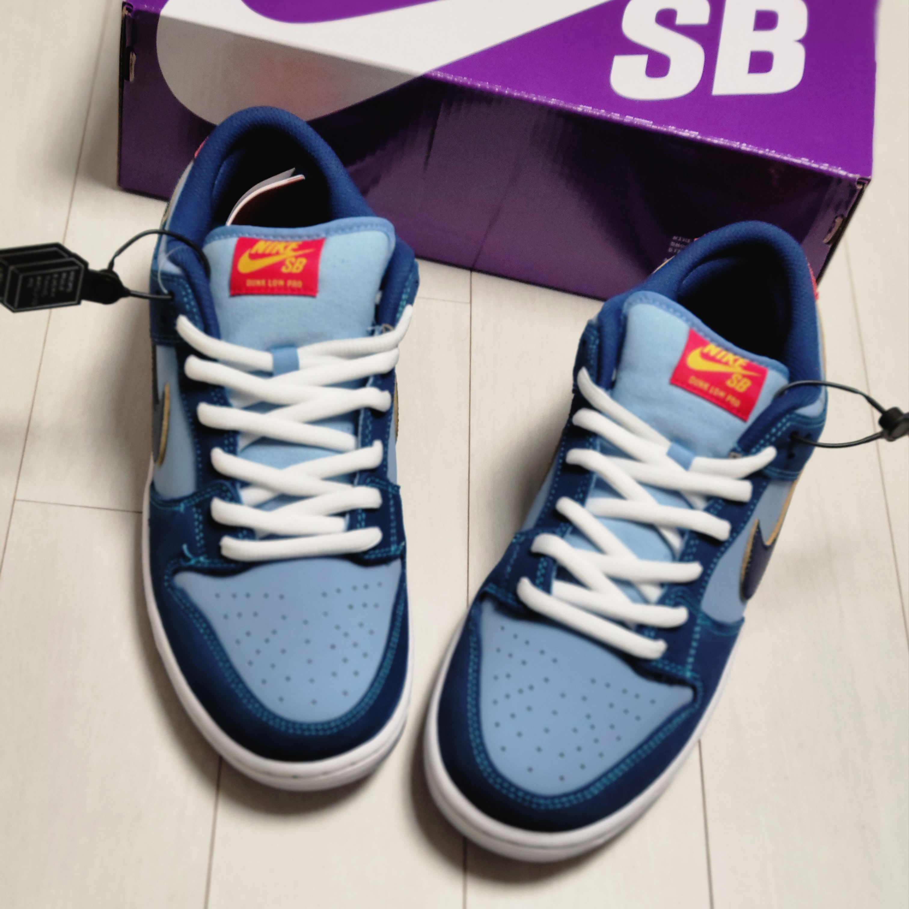 Nike x Why So Sad? SB Dunk Low Pro Coastal Blue 착용 스타일 - 1