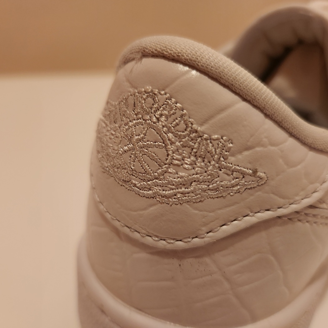 Jordan 1 Low Golf Pure Platinum 착용 스타일 - 5