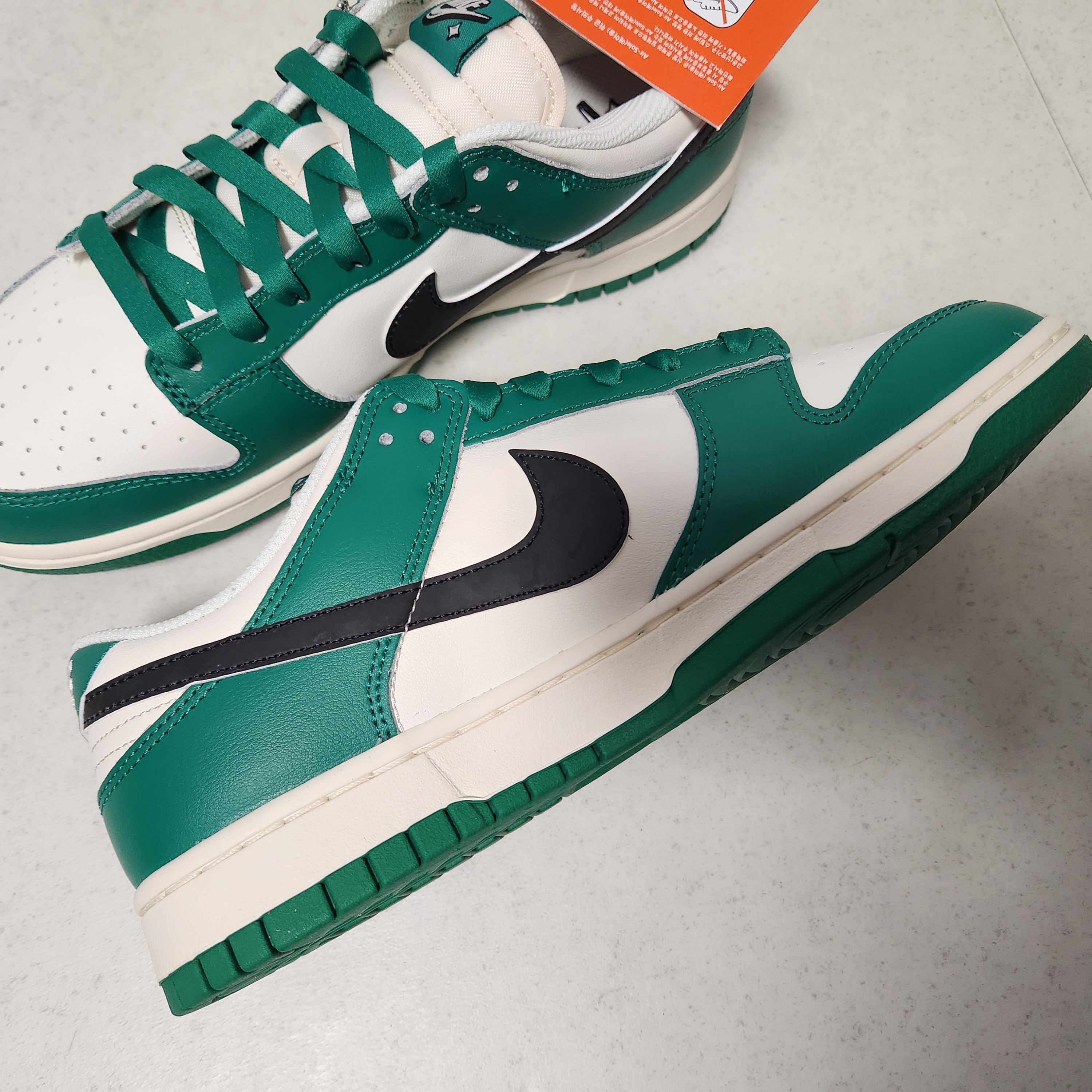 Nike Dunk Low Retro SE Jackpot Malachite 착용 스타일 - 4