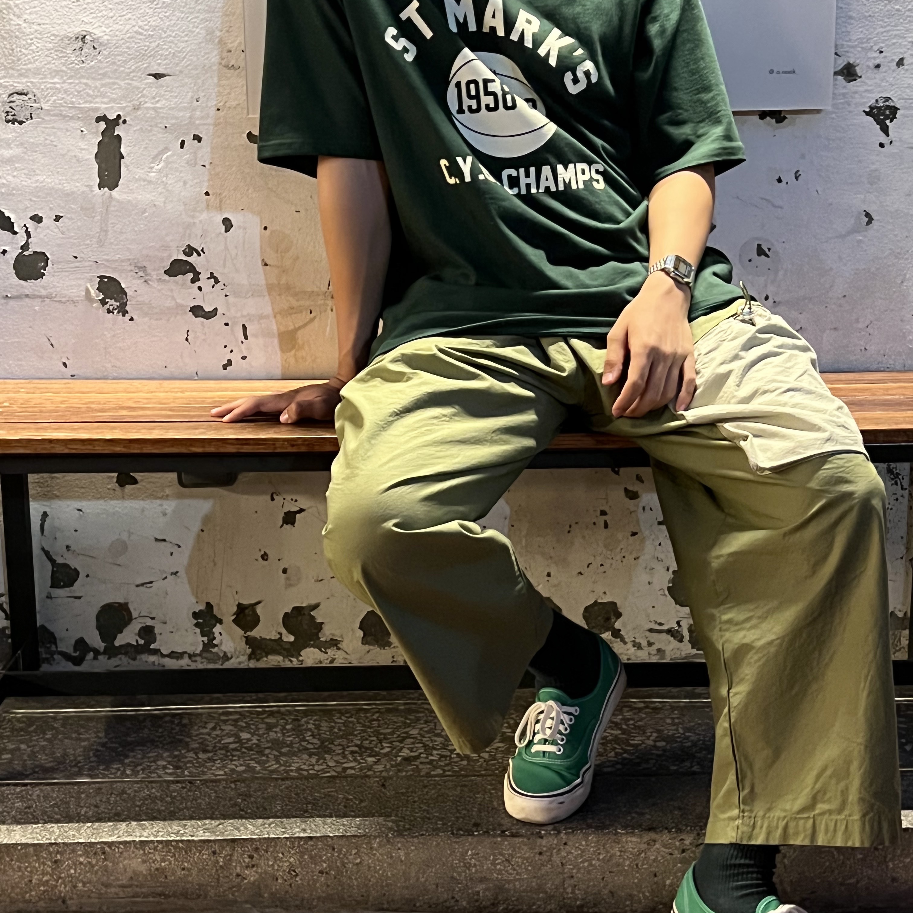 Vans Authentic 44 DX Anaheim Factory Emerald Green 착용 스타일