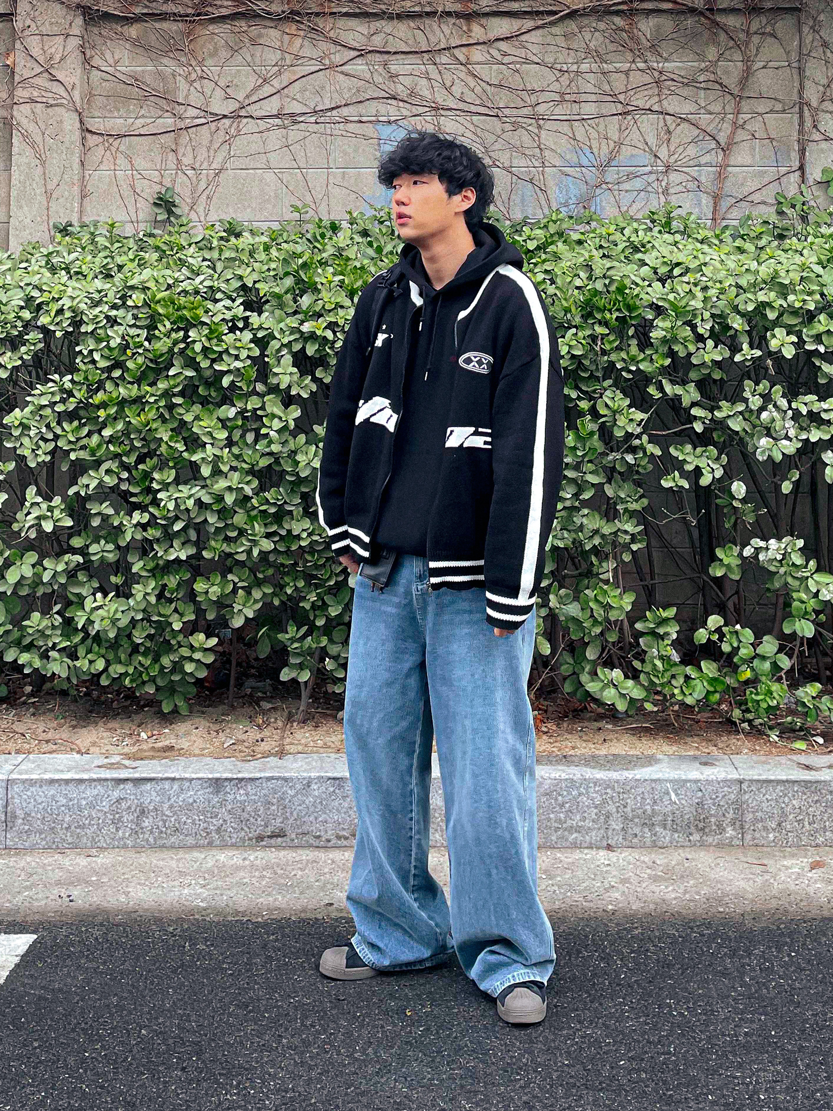 Adidas Superstar Core Black Gum, Arc'teryx Mantis 32 Backpack Black 착용 스타일 - 1