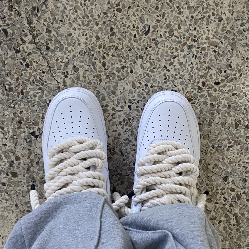 Nike Air Force 1 '07 Low White 착용 스타일 - 2