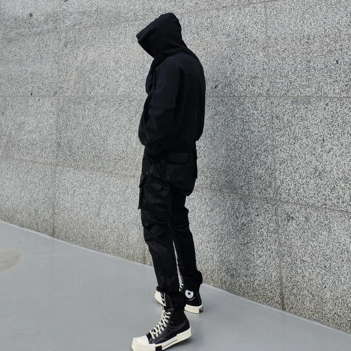 Converse x Drkshdw Turbodrk Chuck 70 Hi Black Lacquered Denim, Grailz Geometry Hoodie Black 착용 스타일 - 1