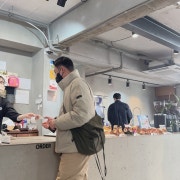 KREAM 프로필 이미지