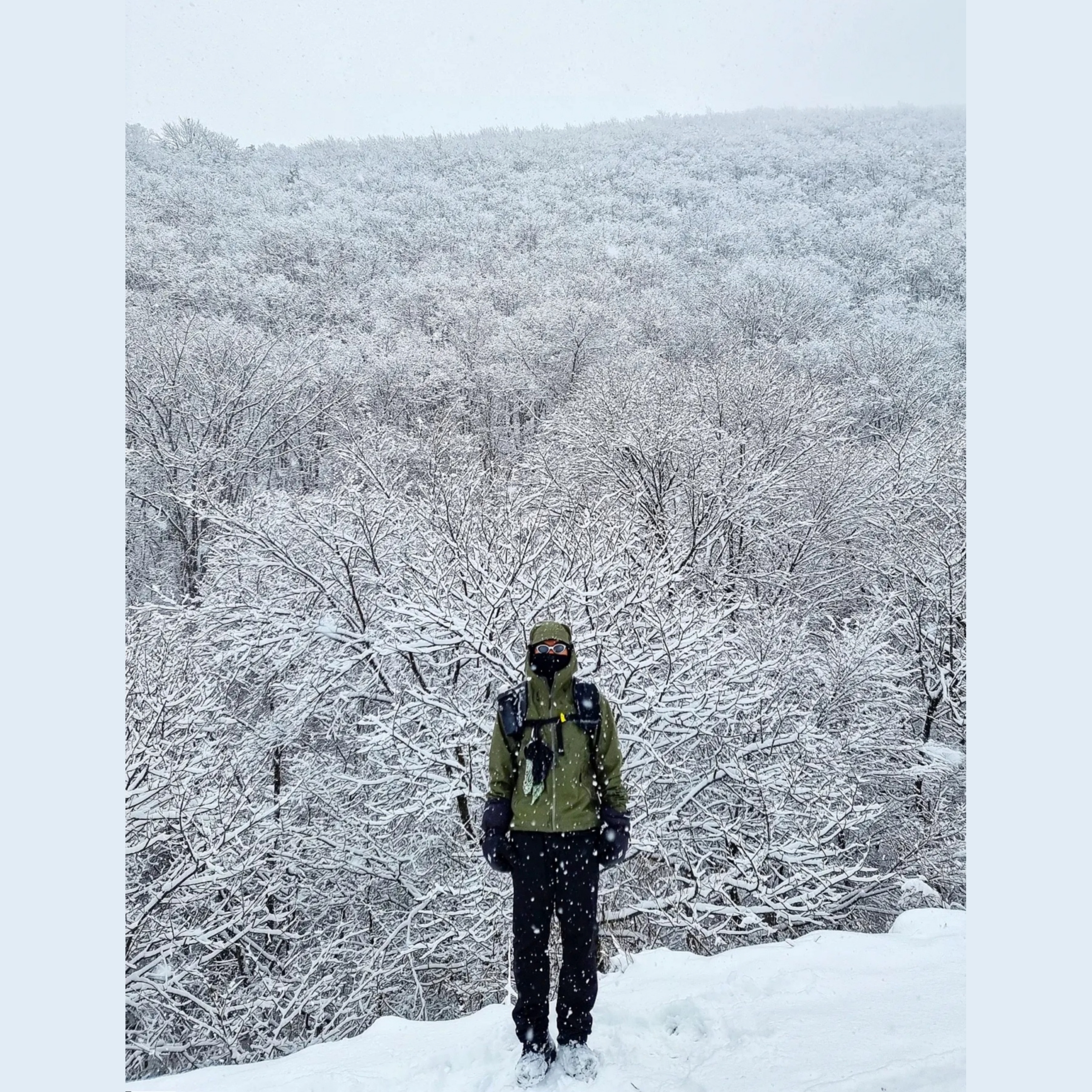 Arc'teryx Beta LT Jacket Tatsu, Hoka Kaha Gore-Tex Black Phantom 착용 스타일