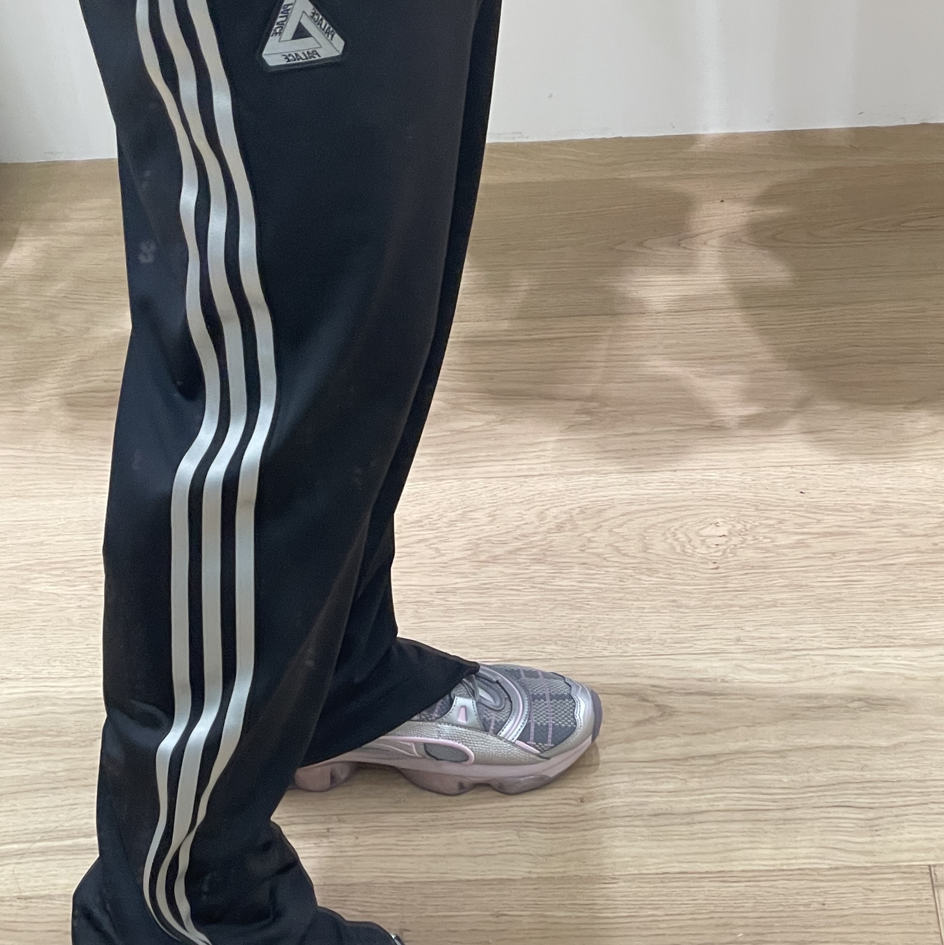 (W) Asics x Kiko Kostadinov x Hysteric Glamour Gel-Quantum Cotton Candy, Palace x Adidas Firebird Track Pants Black - 23SS 착용 스타일 - 1