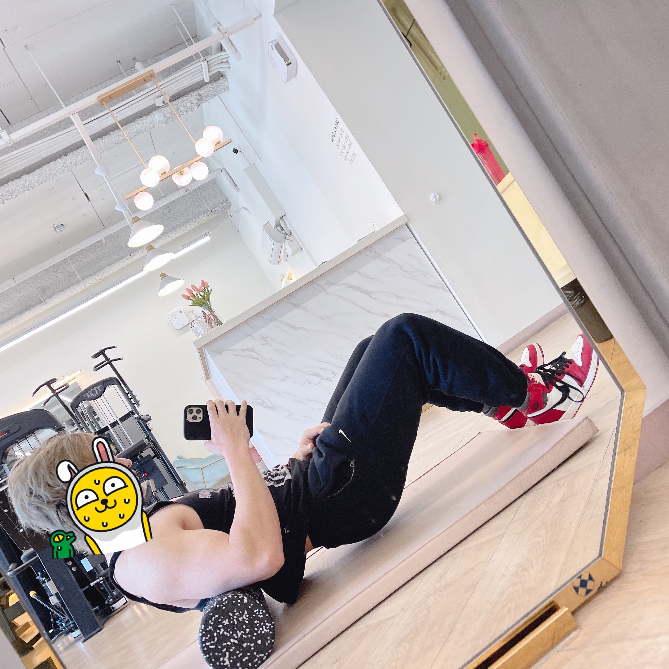 (W) Nike NRG Solo Swoosh Fleece Pants Black White - Asia, Jordan 1 Retro High OG Chicago 2022 착용 스타일