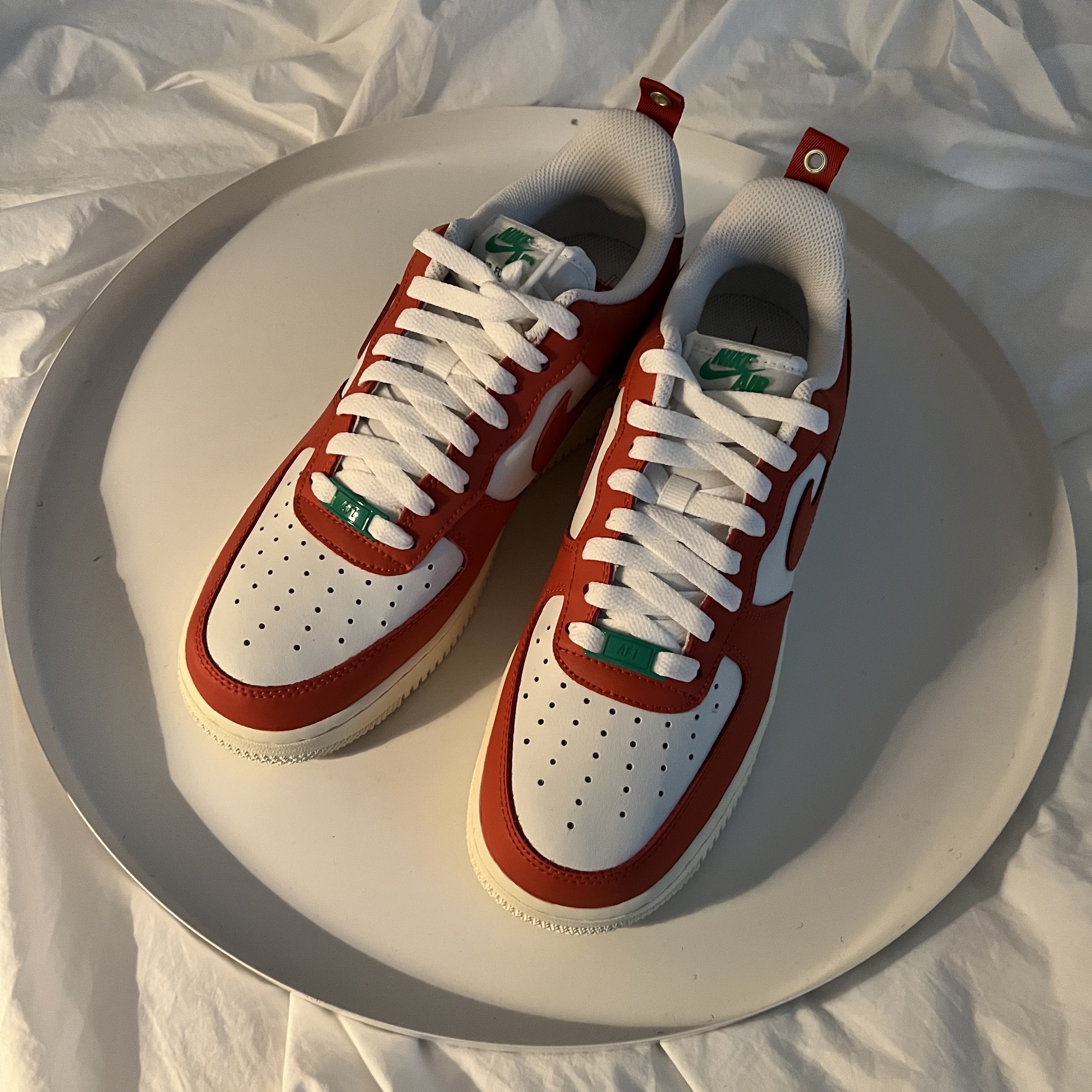 Nike Air Force 1 '07 LV8 Pojangmacha 착용 스타일