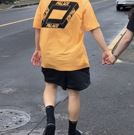 Palace Dodgy But Lush T-Shirt Orange - 21SS, Nike x Stussy Benassi Slide Off Noir 착용 스타일 - 2