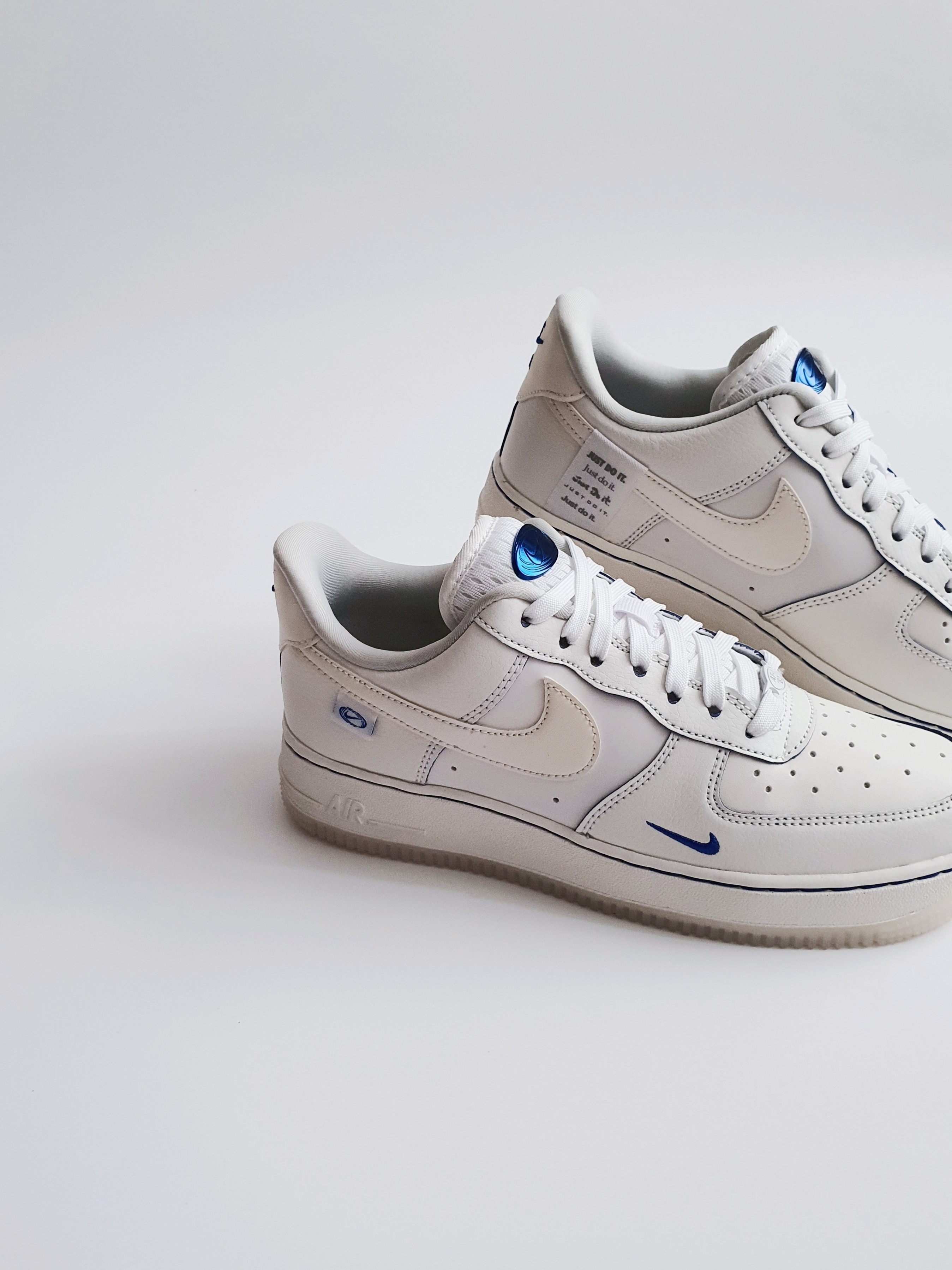 (W) Nike Air Force 1 '07 LX Game Royal Sail 착용 스타일