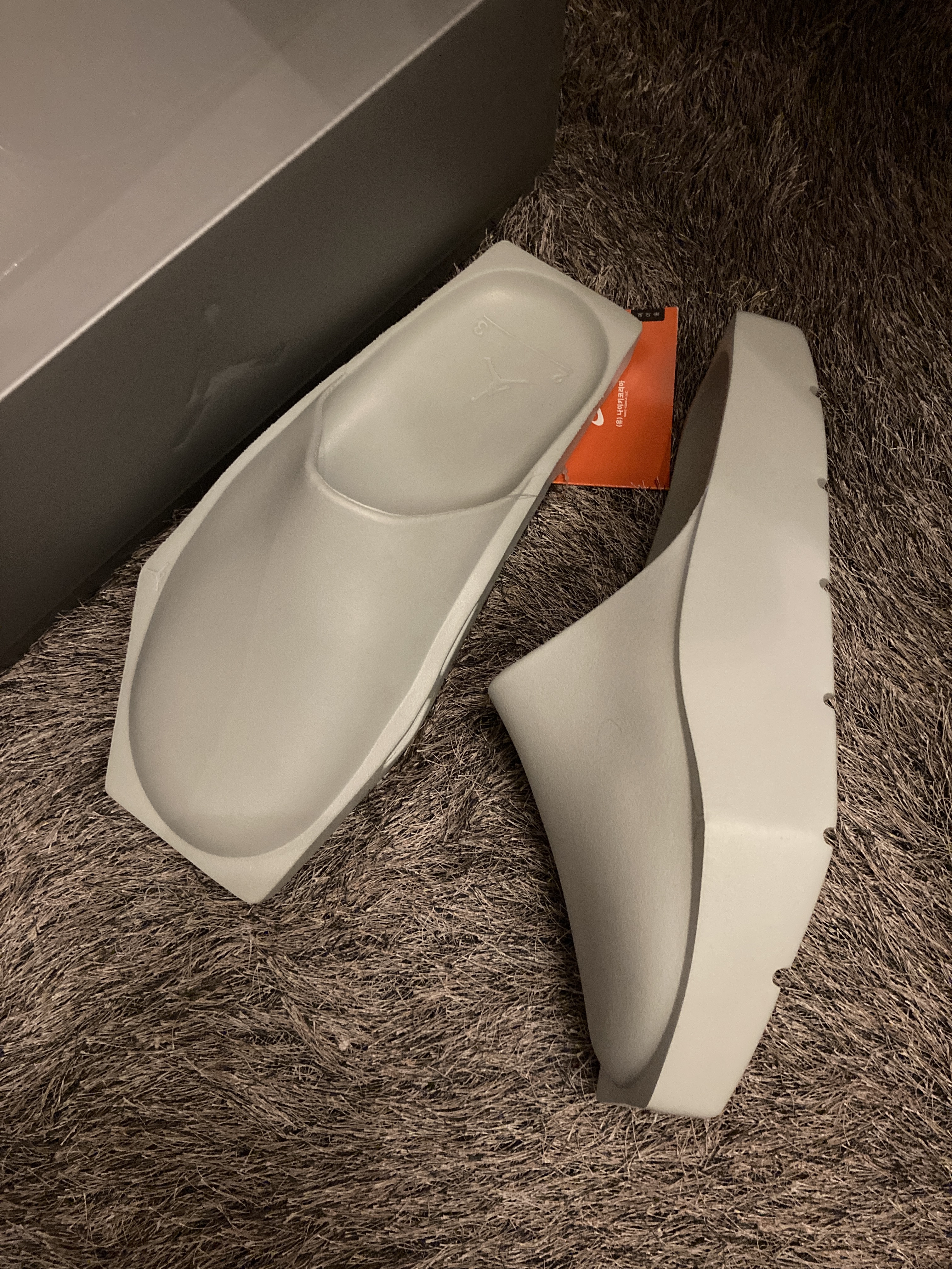 (W) Jordan Hex Mule SP Light Silver 착용 스타일