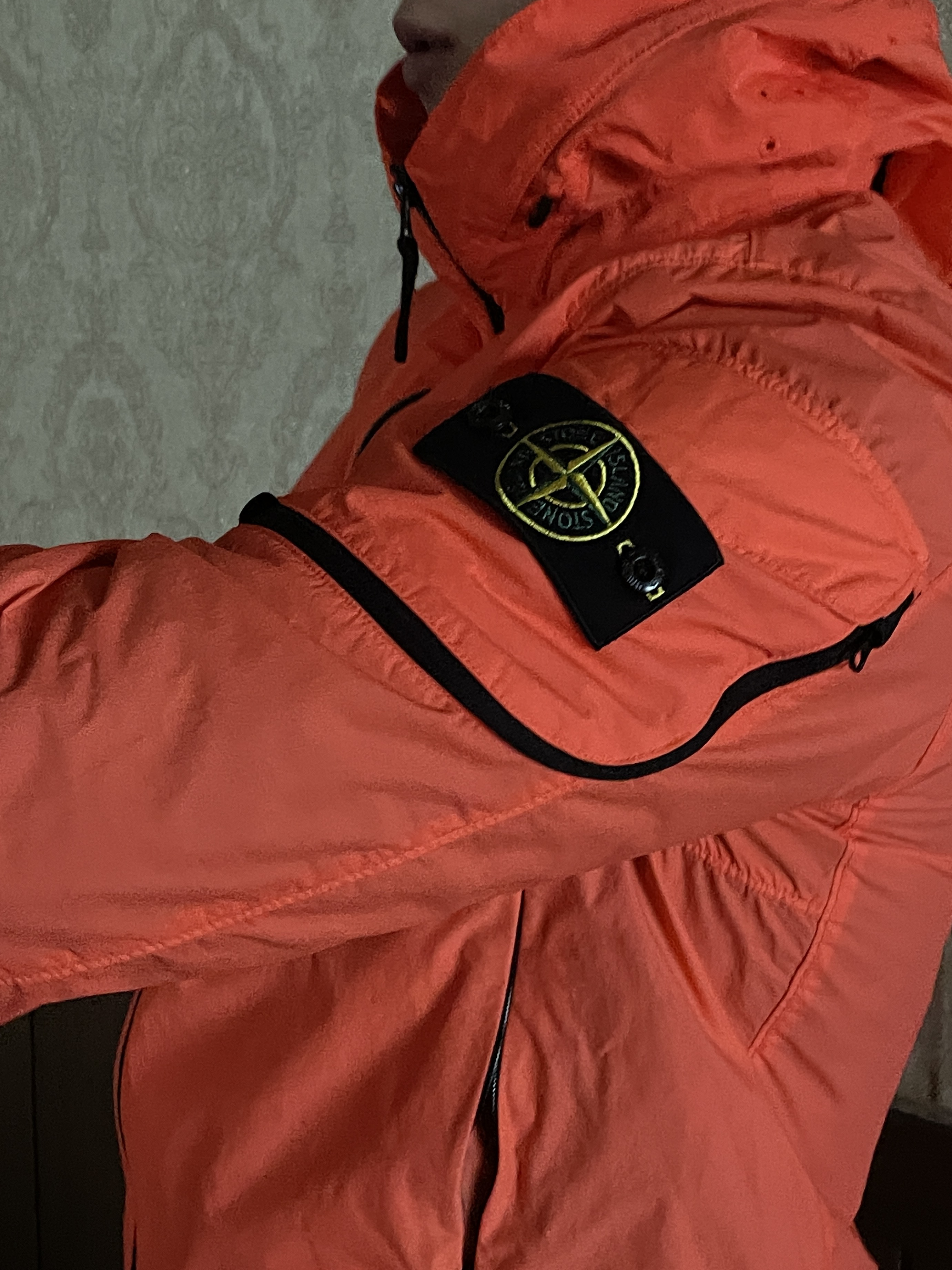 Stone Island 40632 Naslan Light Watro Hooded Blouson Orange - 22SS 착용 스타일 - 3