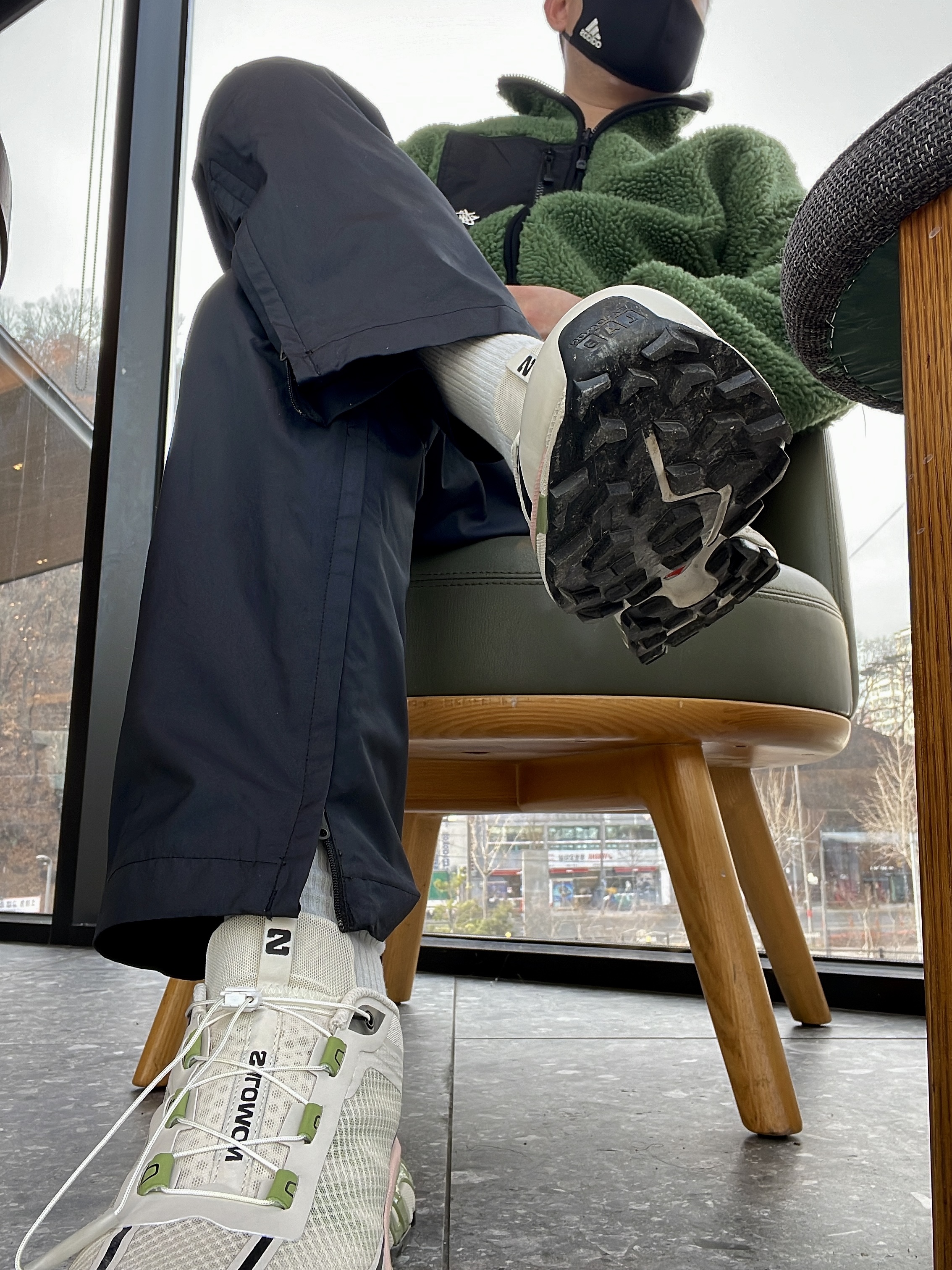 Salomon XT-6 FT Rainy Day Epsom, Stussy 8 Ball Sherpa Jacket Green 착용 스타일