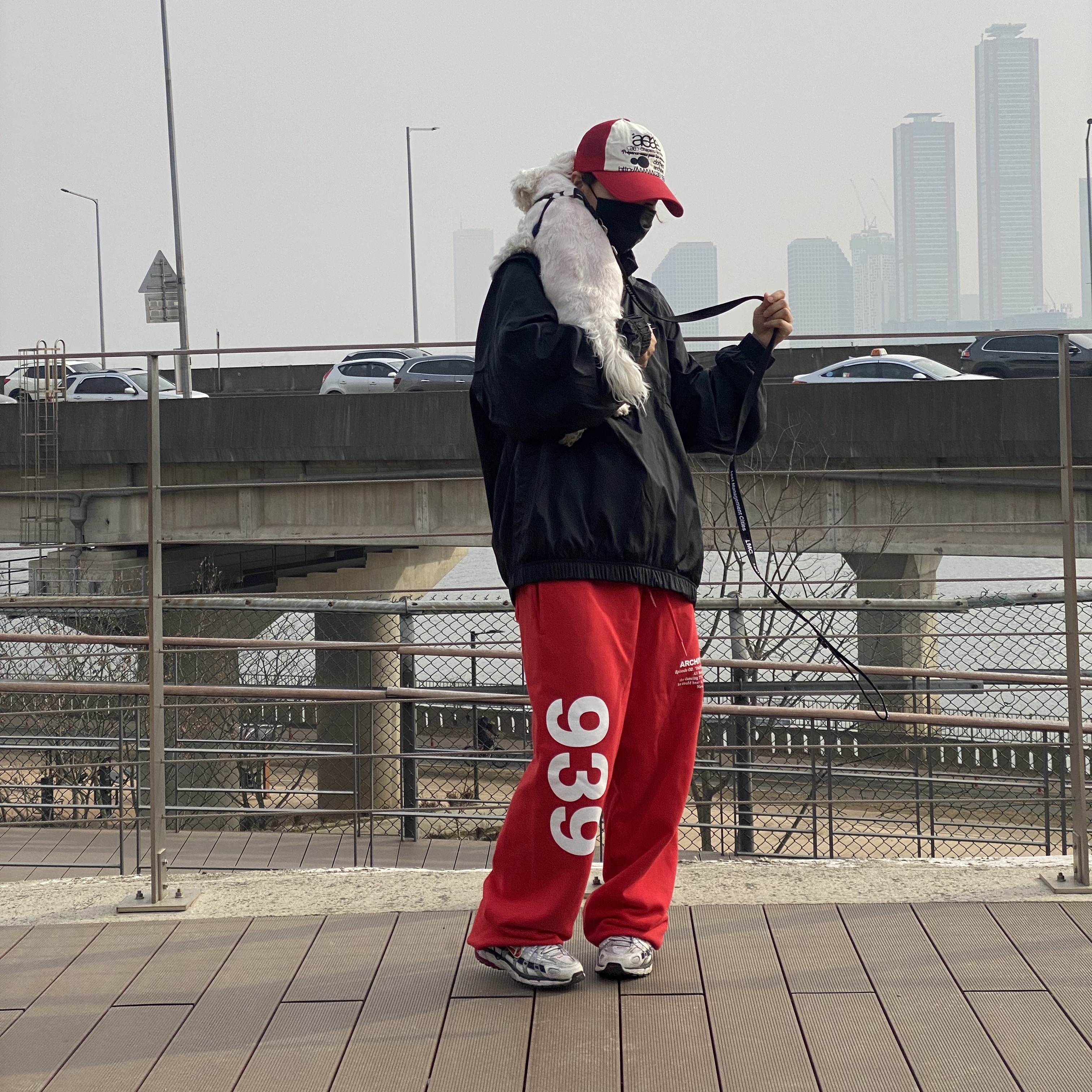(W) Nike P-6000 Metallic Silver Red 착용 스타일