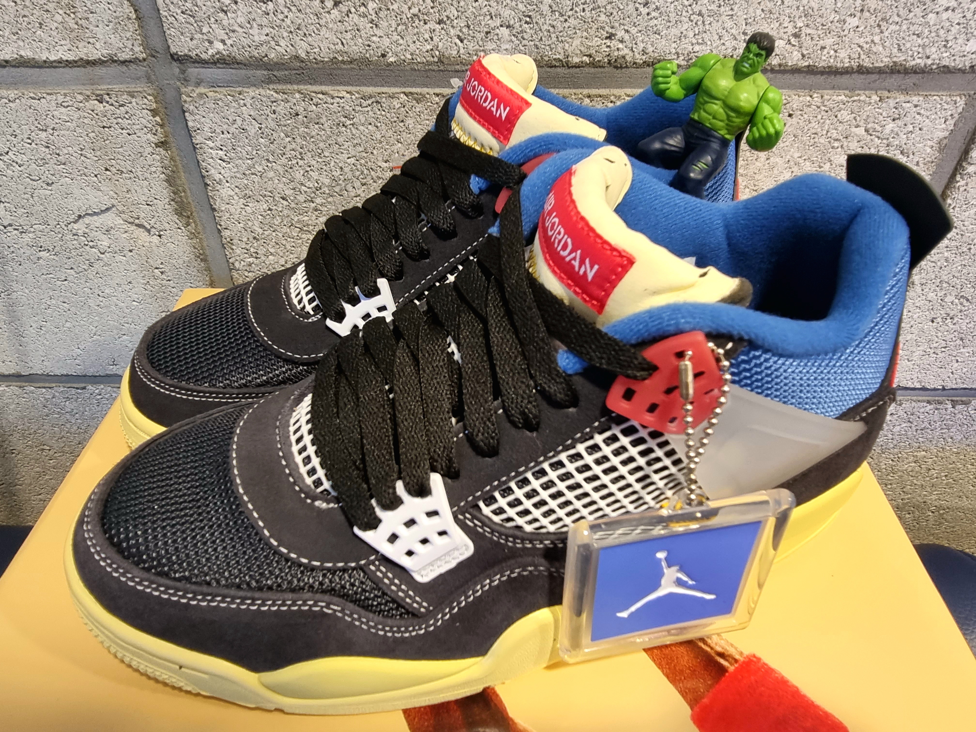 Jordan 4 x Union Retro Off Noir 착용 스타일 - 1