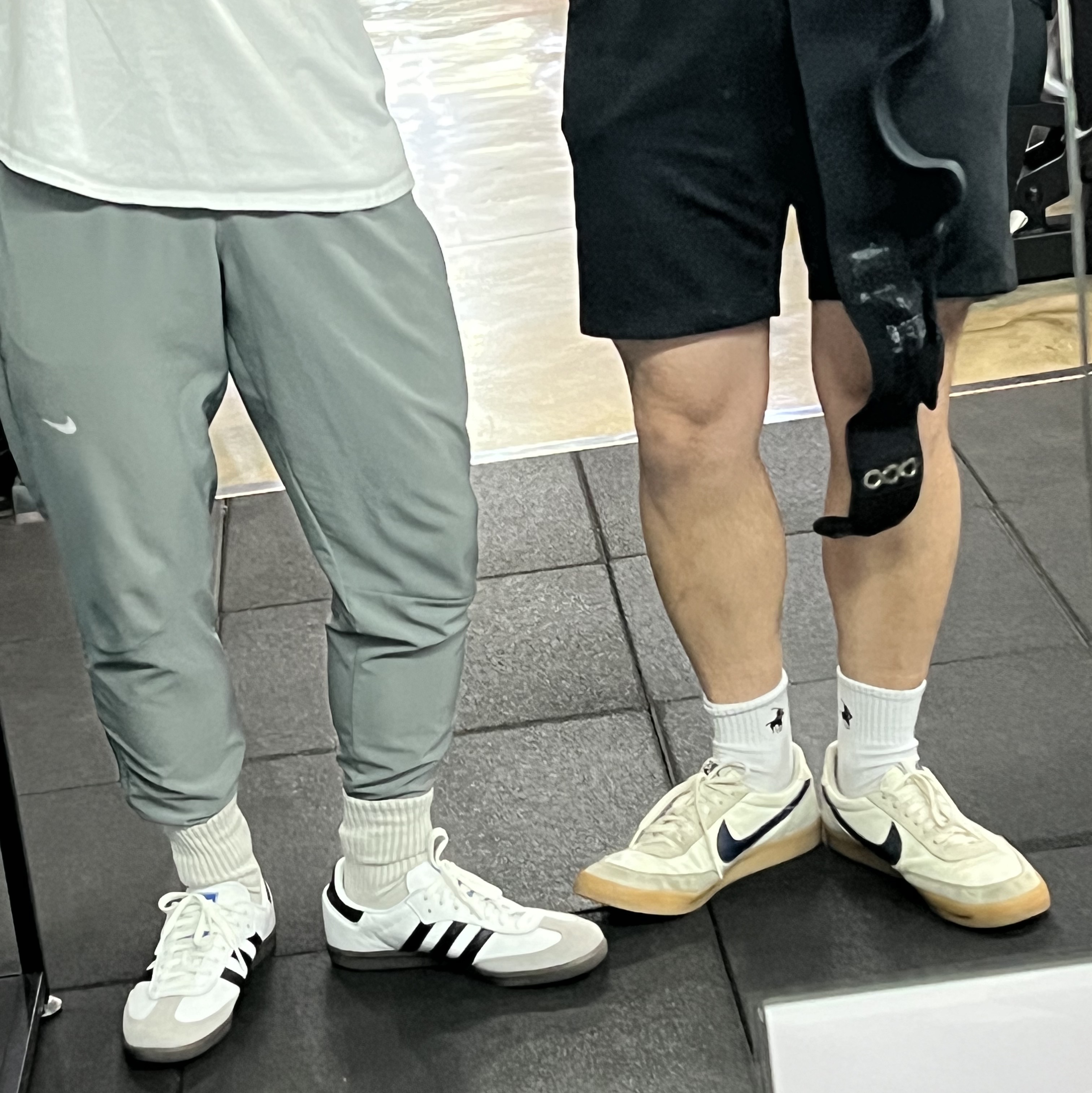 Adidas Samba OG Cloud White 착용 스타일