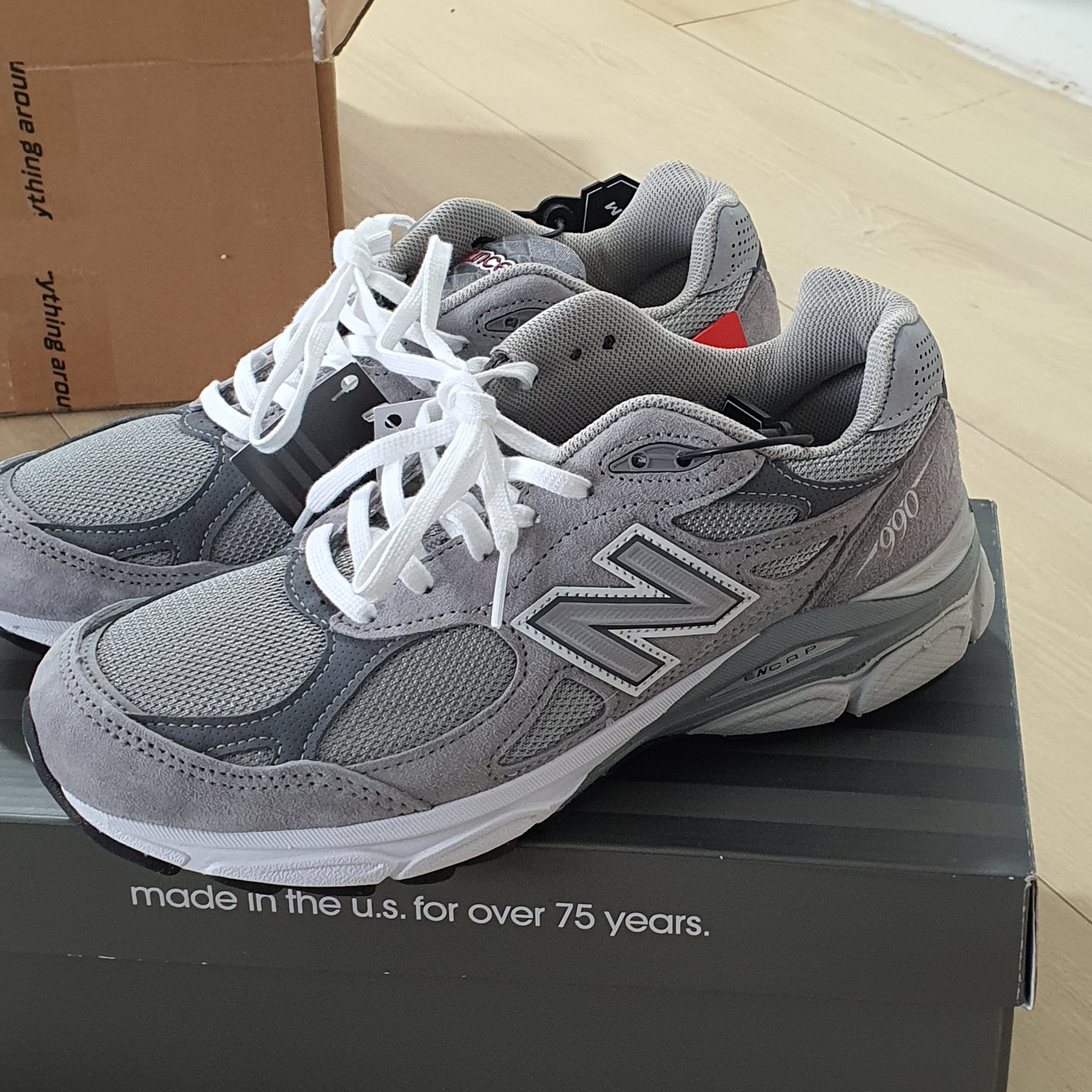 New Balance 990v3 Made in USA Grey - D Standard 착용 스타일