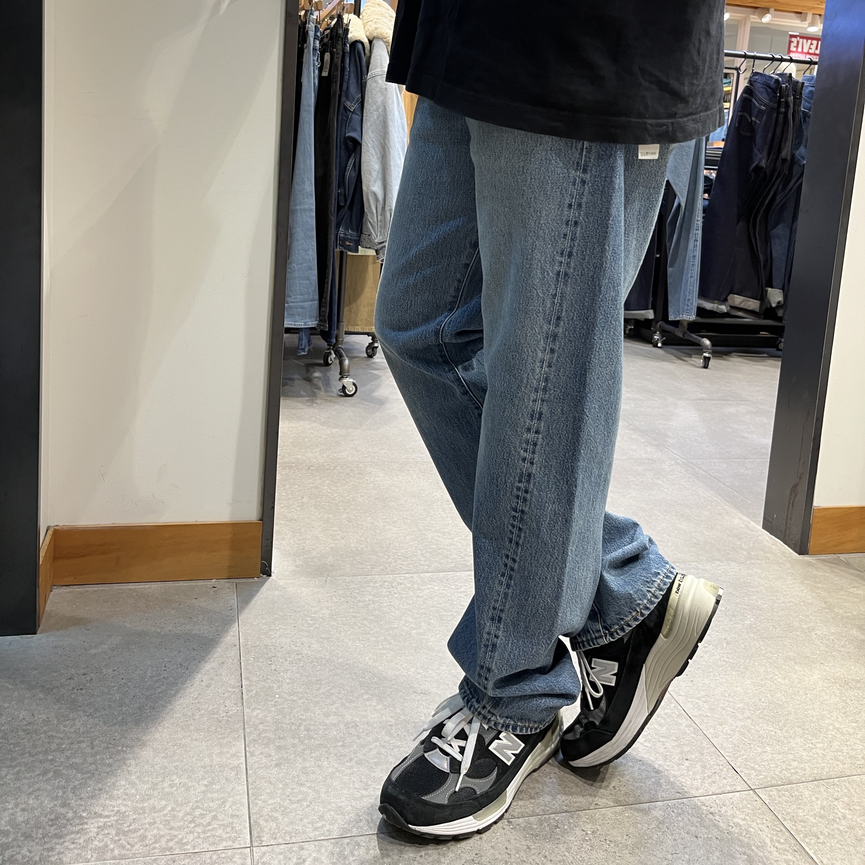 New Balance 992 Made in USA Black Grey 착용 스타일
