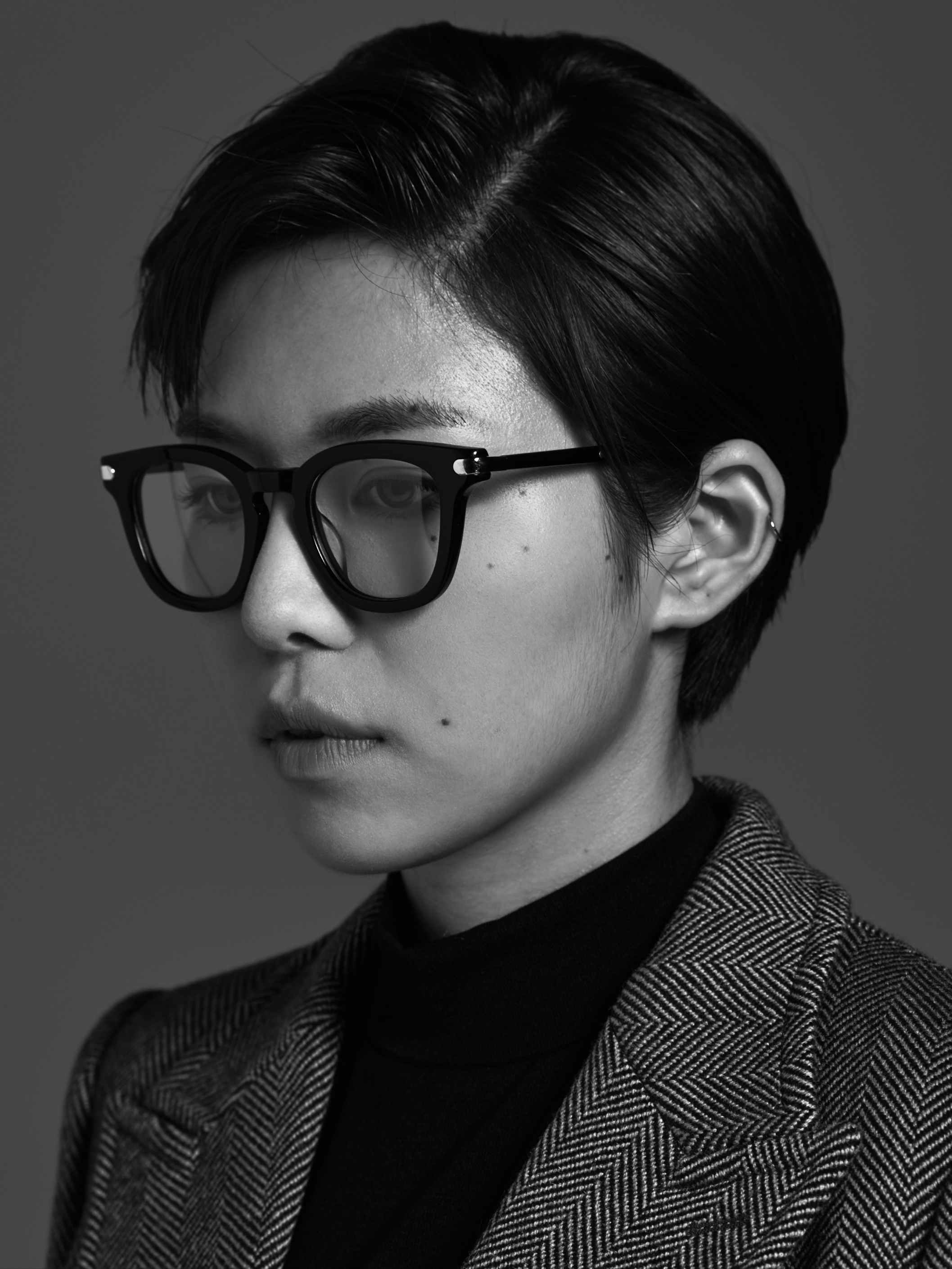Grafik: 1920 49 Black 착용 스타일